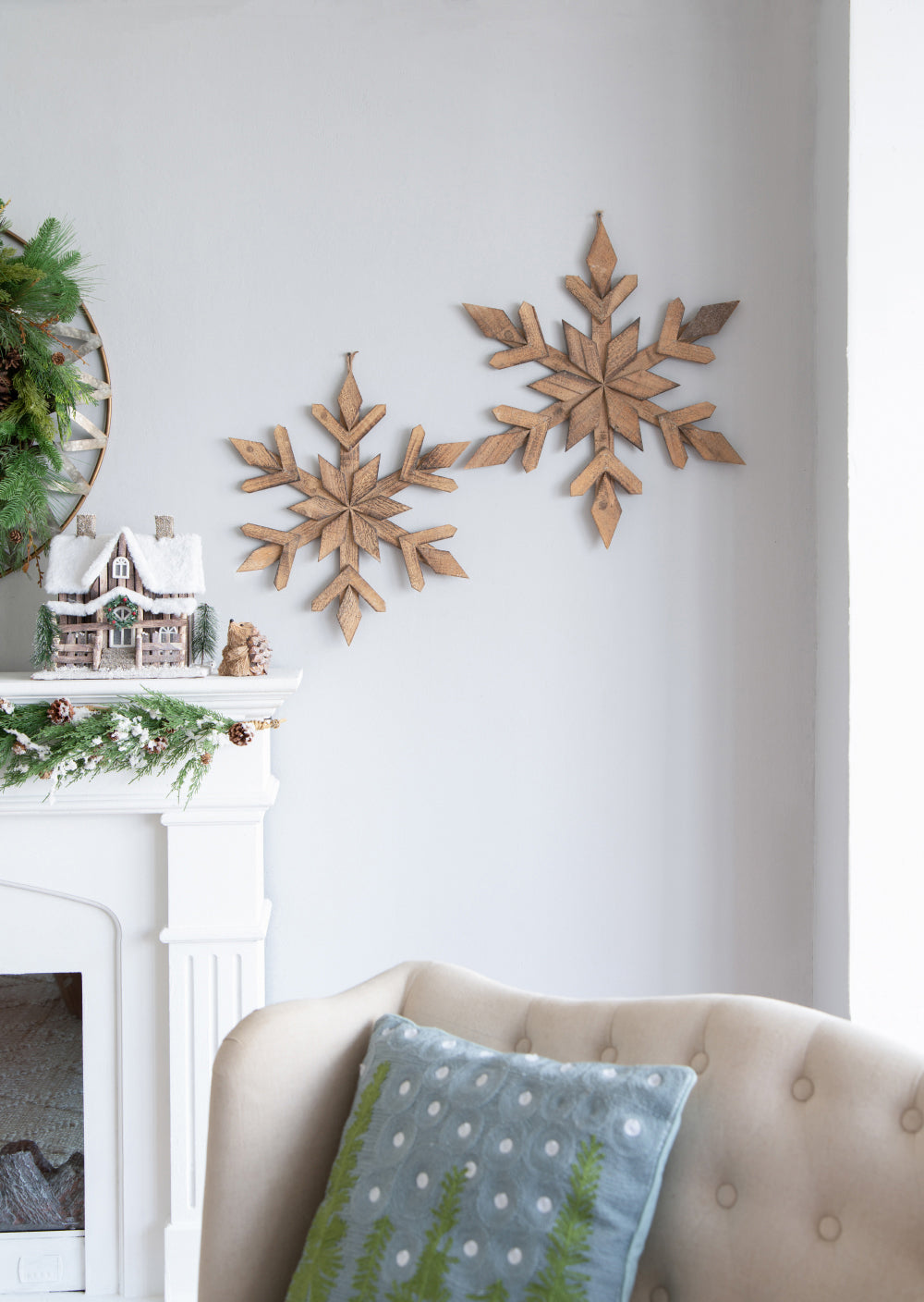 21.7X 21.7" Large Fir Wood Snowflake Ornaments, Hanging Home Decor Accents For Christmas Tree, Wall Art, Holiday Display, Set Of 2 Brown Wood