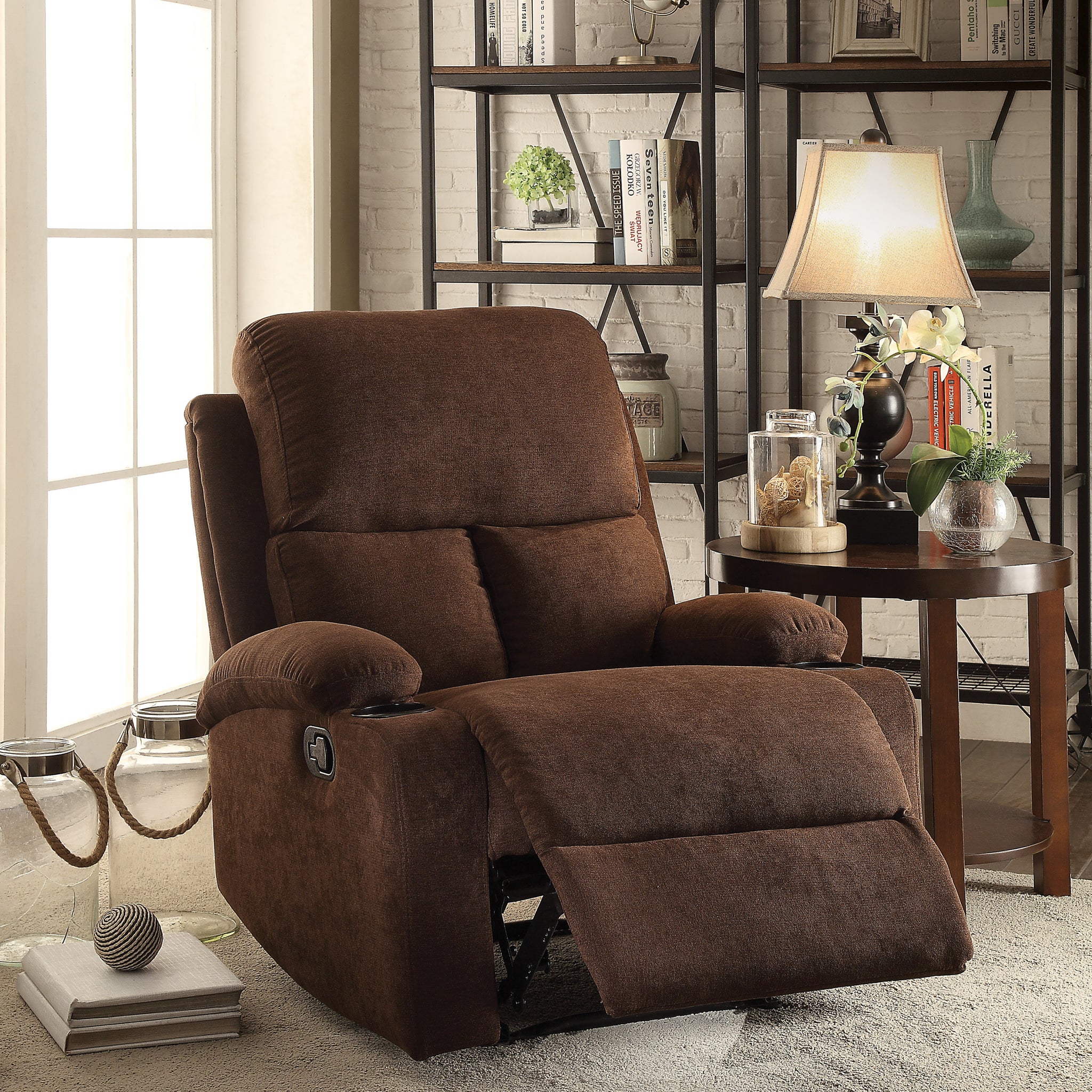 Chocolate Recliner With Cup Holder Chocolate Linen Manual Handle Metal Primary Living Space Tight Back Handle Pillow Top Arms Fabric Metal