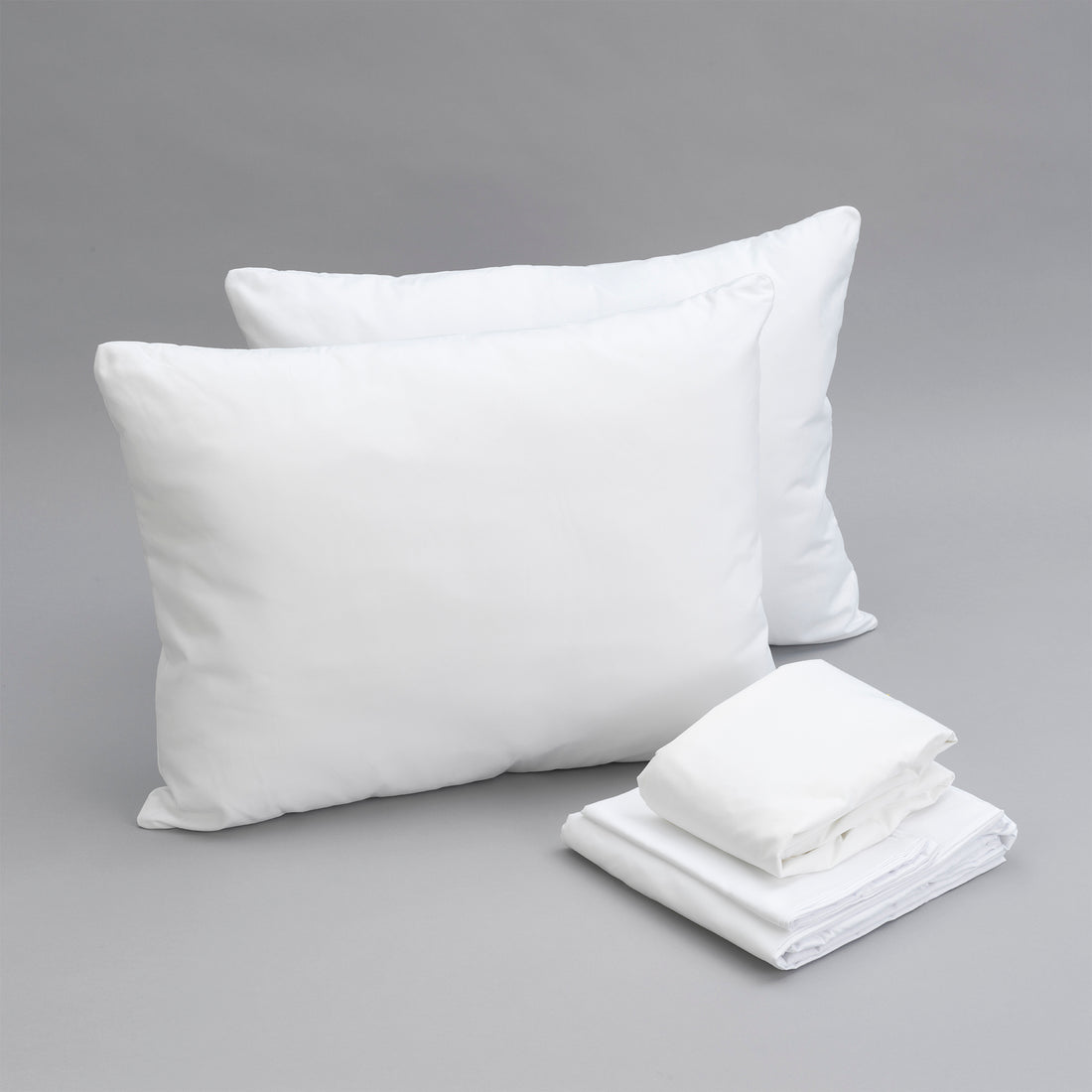 Essentials Bedding Bundle Full: Pillows, Sheet Set, Mattress Protector Full White Cotton