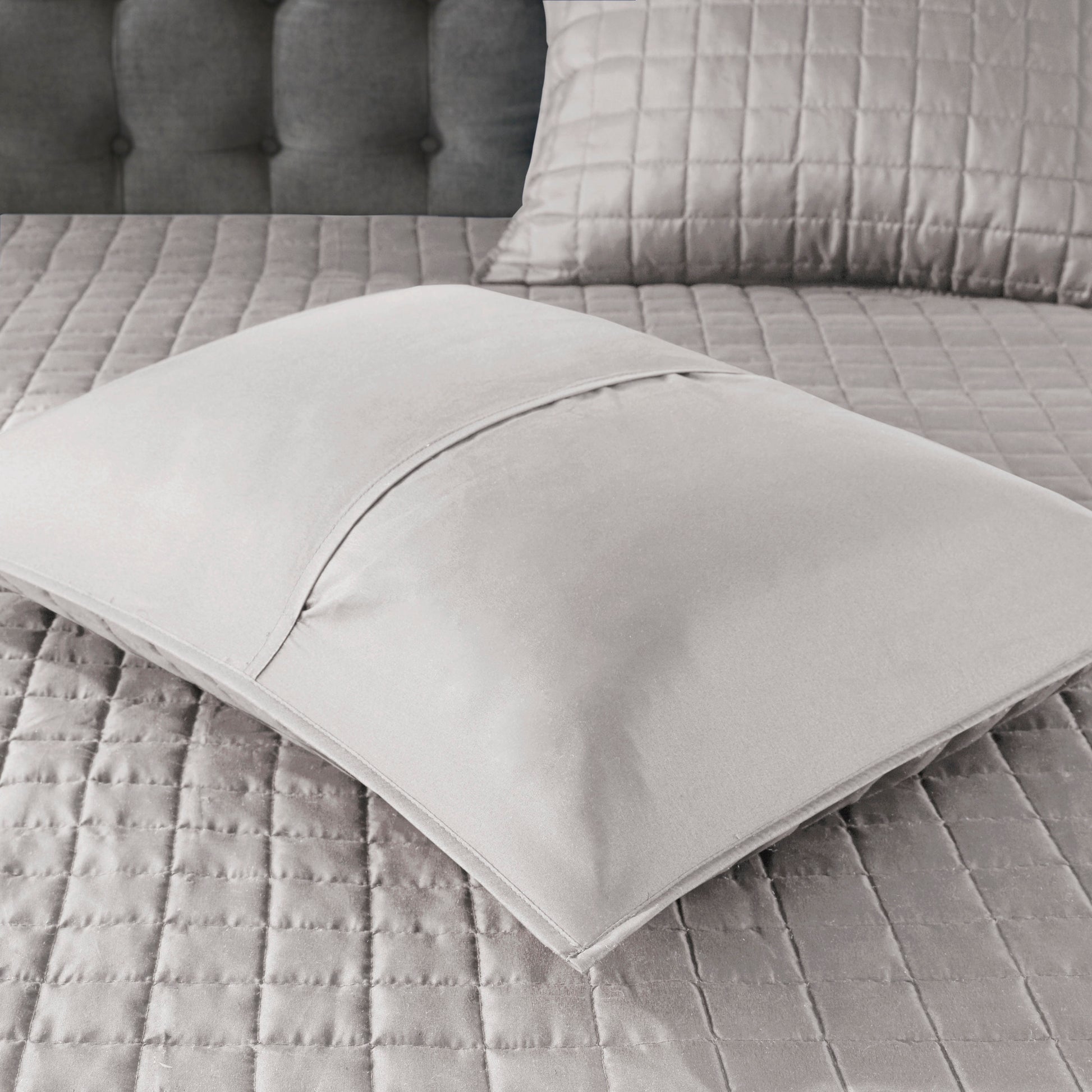 8 Piece Comforter And Quilt Set Collection Grey Full Queen Full Grey Polyester