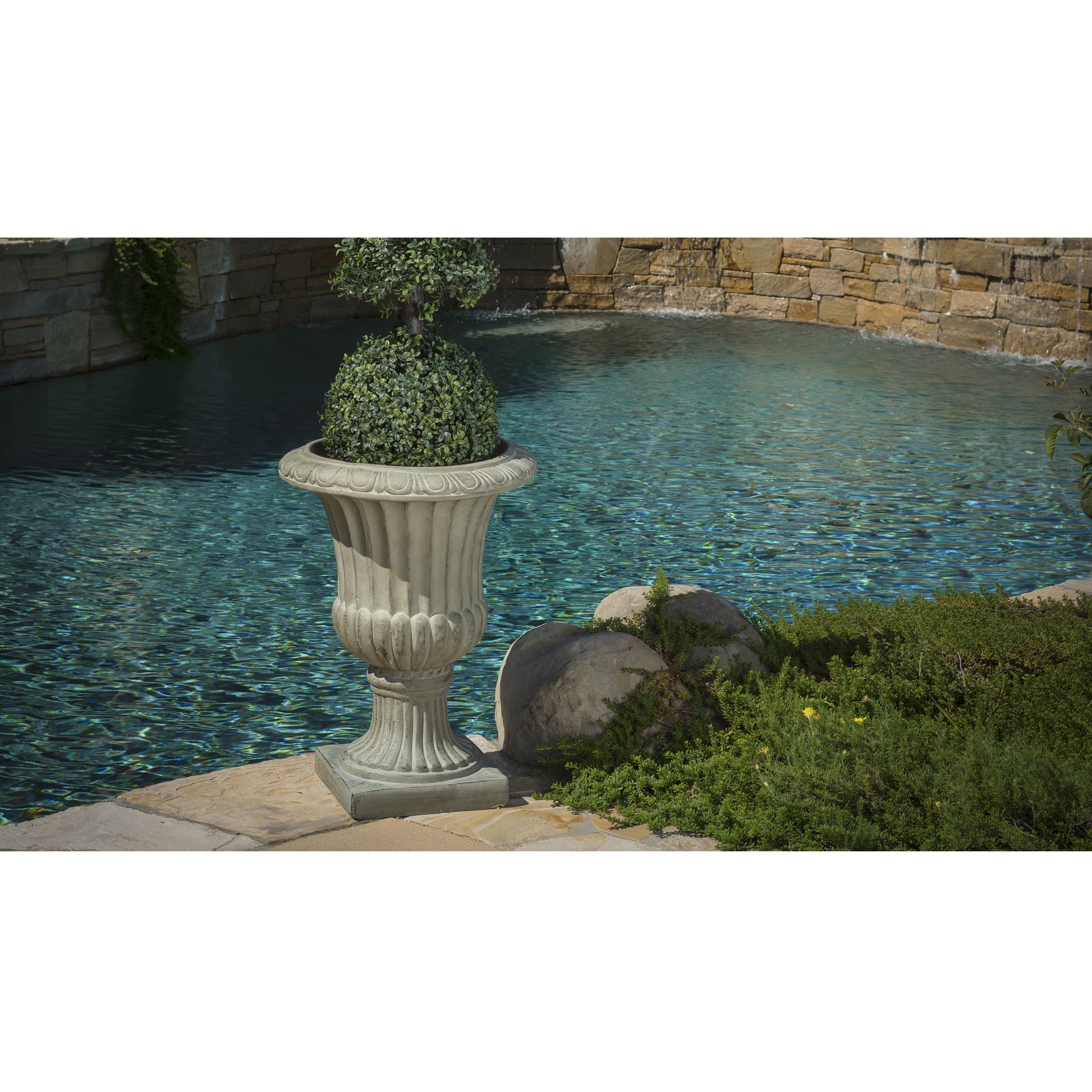 Italian Urn Antique Green Magnesium Oxide