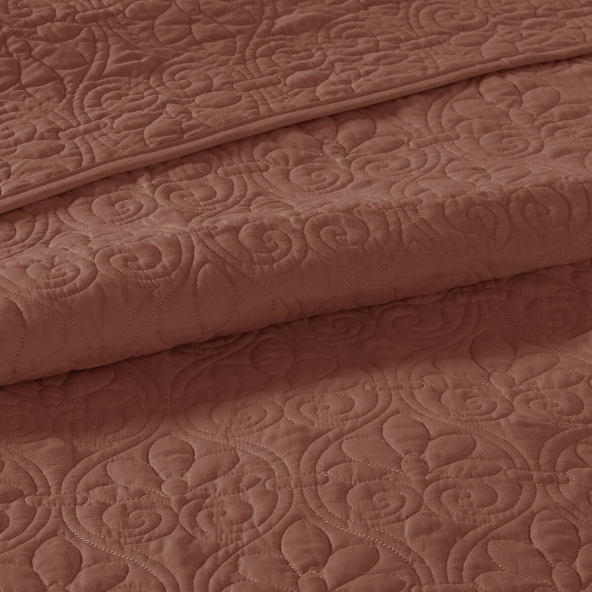 3 Piece Reversible Quilt Set Clay Red King Cal King Red Polyester