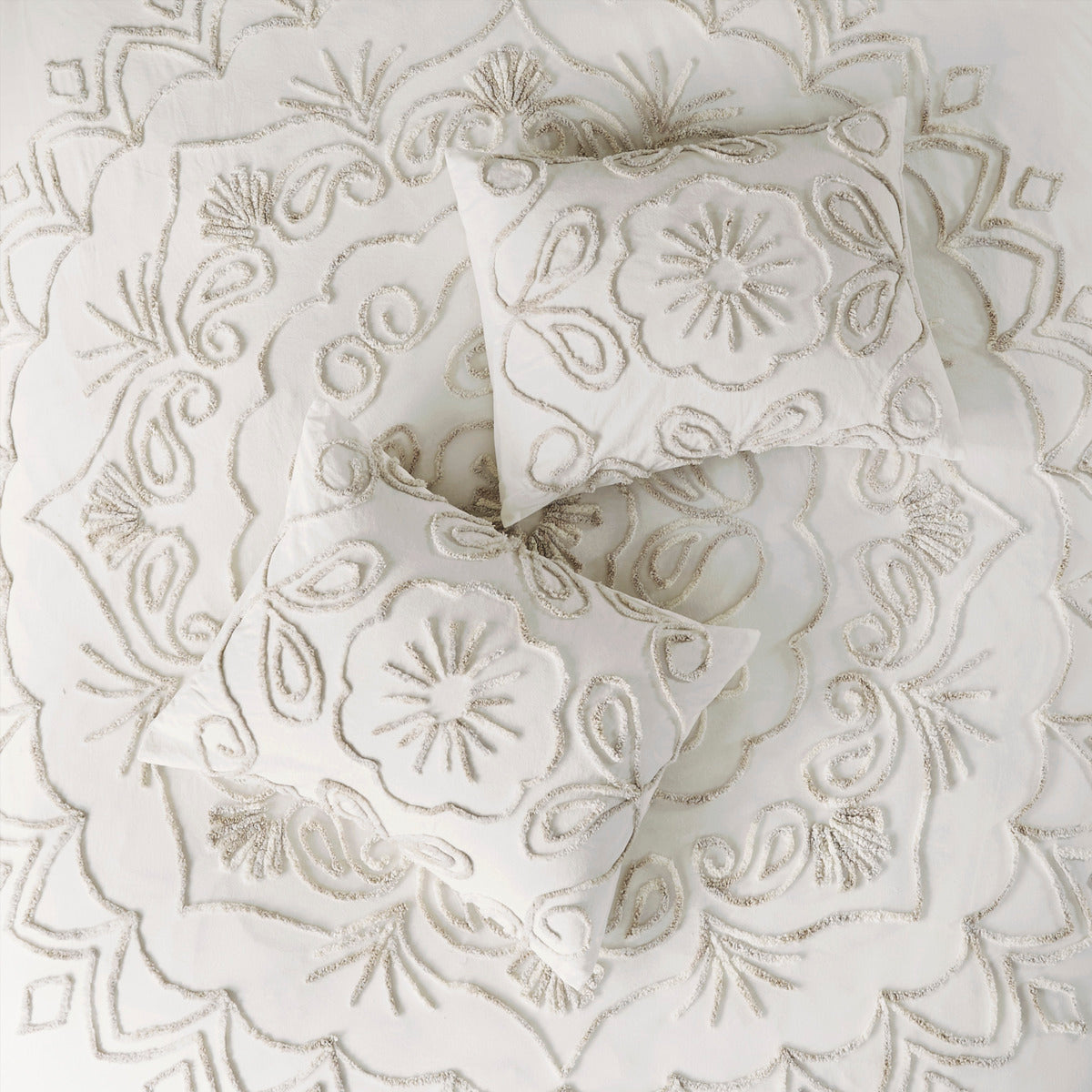 3 Piece Tufted Cotton Chenille Coverlet Set Ivory Taupe King Cal King Ivory Taupe Cotton