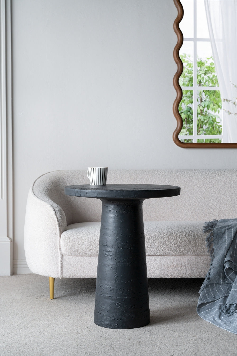 22X22X25.5" Black Round Side Table With Pedestal Base Black Magnesium Oxide