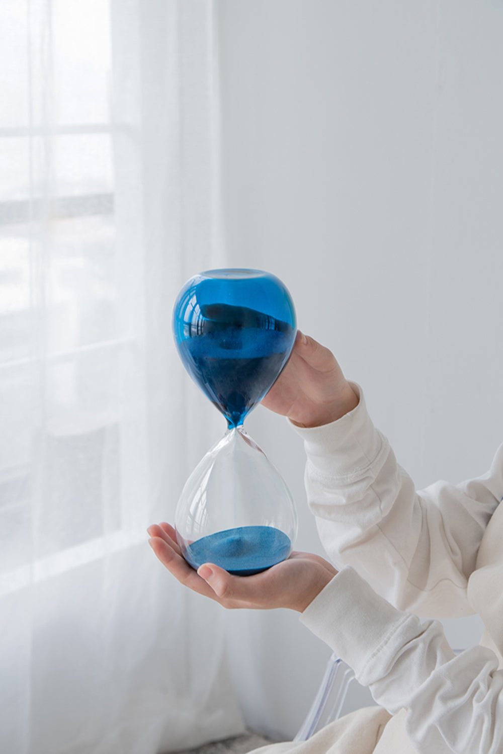 5X14" Hourglass, 60Min Blue Blue Glass