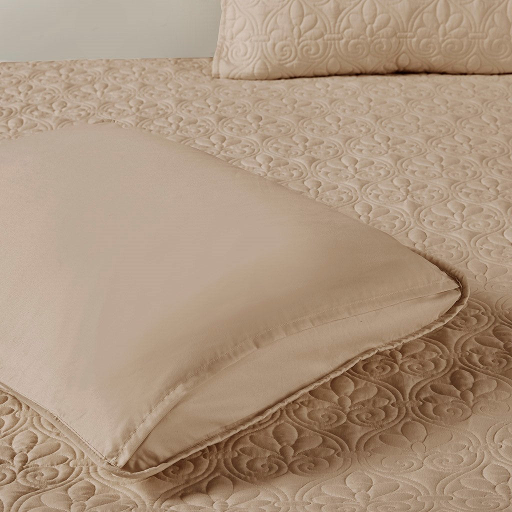 3 Piece Split Corner Pleated Quilted Bedspread Khaki Queen Khaki Polyester