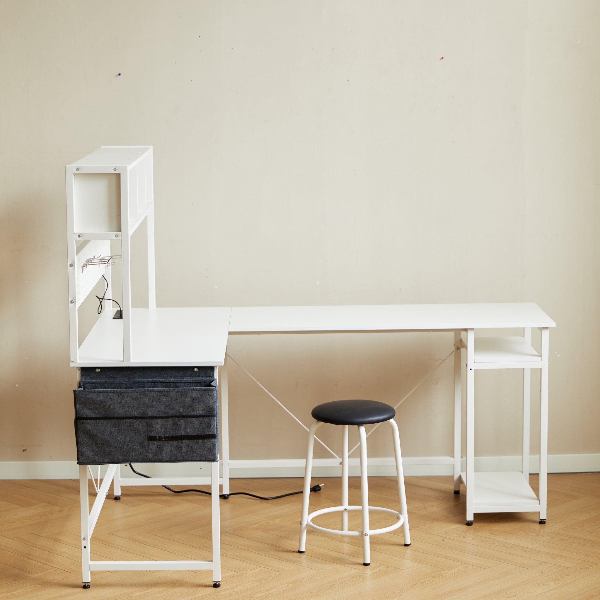 L Desk With Pennel White White Mdf Metal