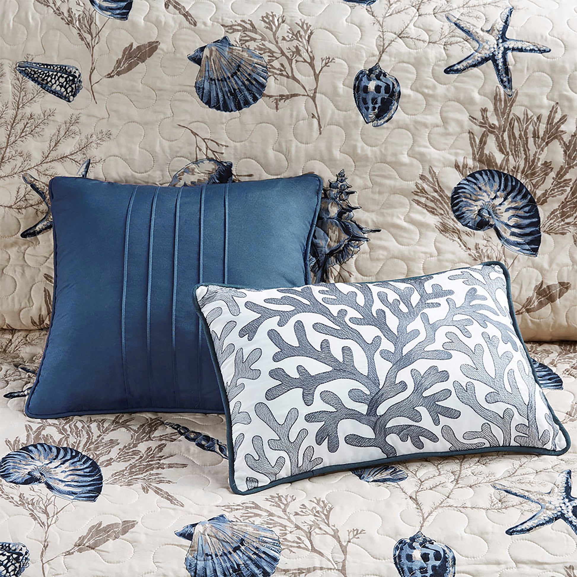Brushed Microfiber Quilt Set With Throw Pillows Blue Full Queen Full Blue Polyester