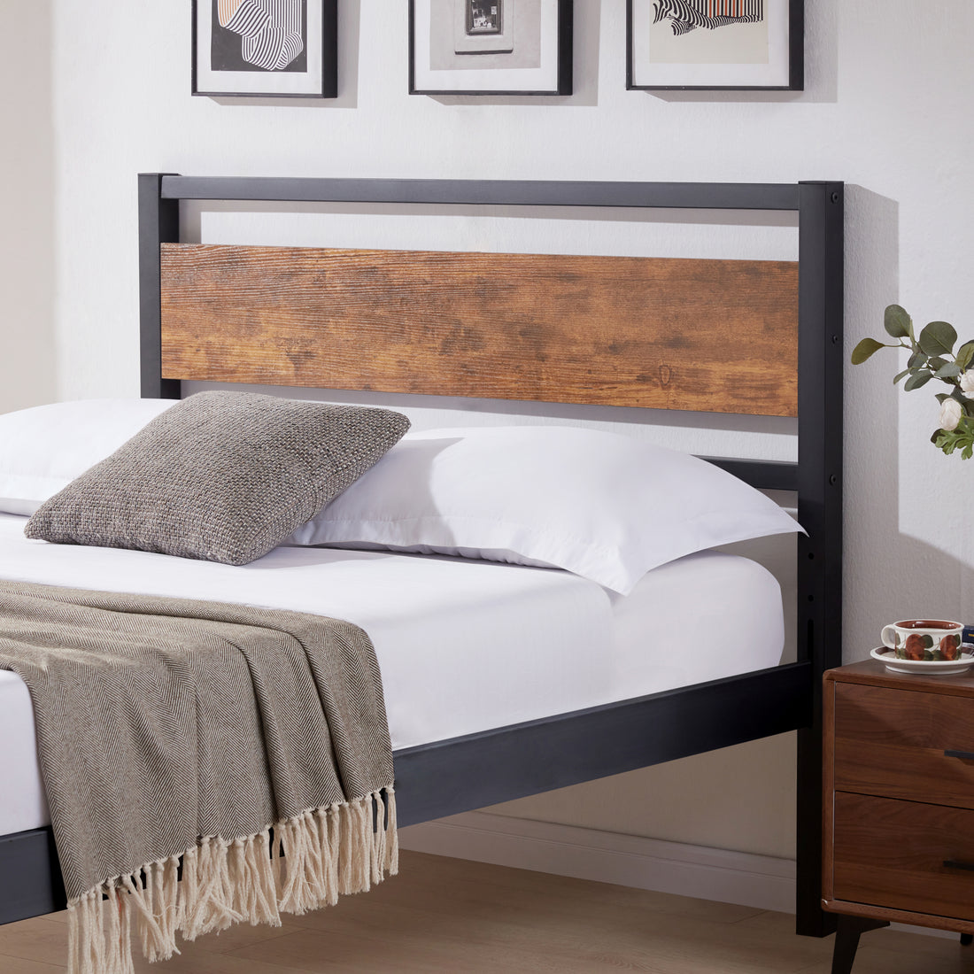 Wood Headboard Queen Size Bed, Easy Assembly Queen Headboard With Rustic Solid Wood Board, Queen Headboard Only With Metal Slats Sturdy, Farmhouse Headboards For Adjustable Bed, Rustic Brown Queen Wood Metal Brown Bedroom Rustic Metal & Wood