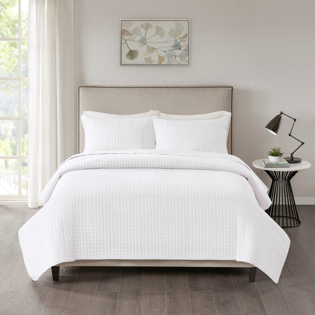 3 Piece Reversible Quilt Set White Full Queen White Polyester