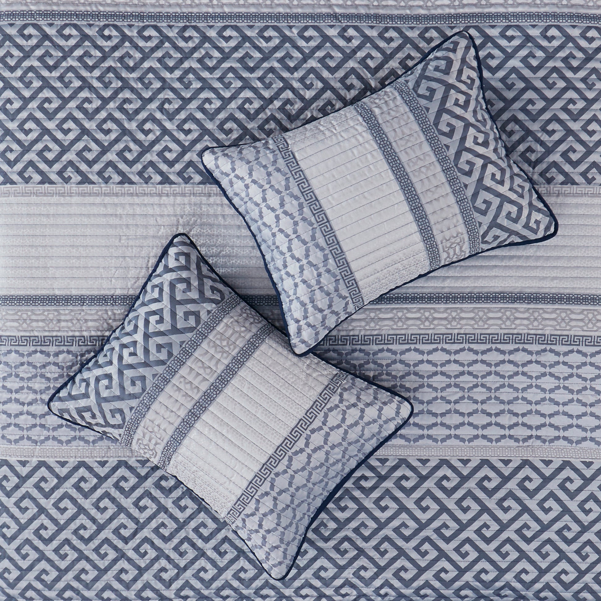 4 Piece Jacquard Quilt Set With Throw Pillow Navy Full Queen Full Navy Polyester