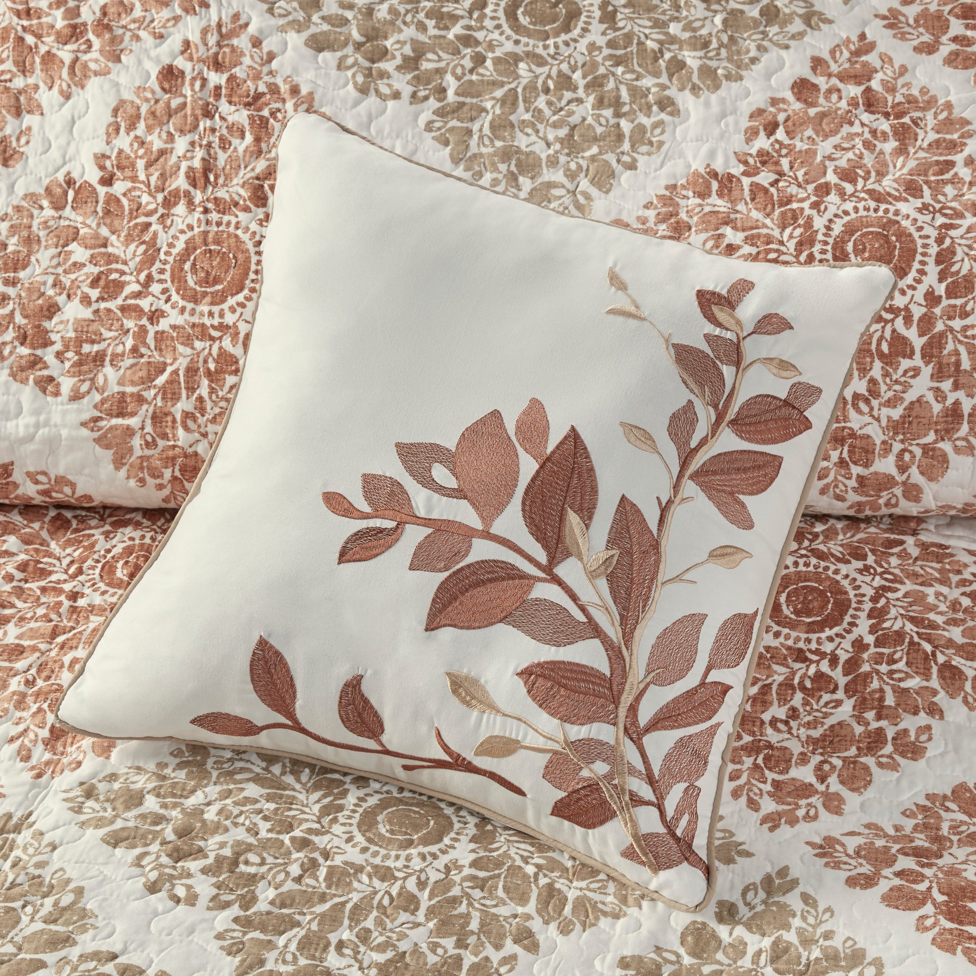 6 Piece Printed Quilt Set With Throw Pillows Multi Full Queen Full Multi Cotton