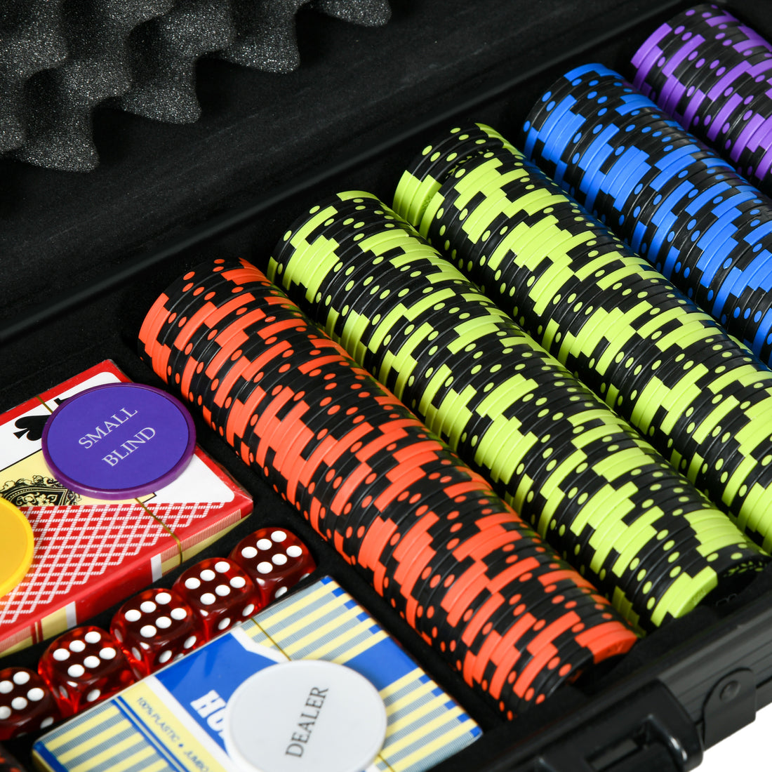 Soozier Poker Chip Set With 6 Denominations, 500 Chips, 14 Gram Clay, Casino Poker Chips With Aluminum Case, 2 Decks Of Playing Cards, Dealer Button & 5 Dice For Texas Hold'Em Black Aluminium