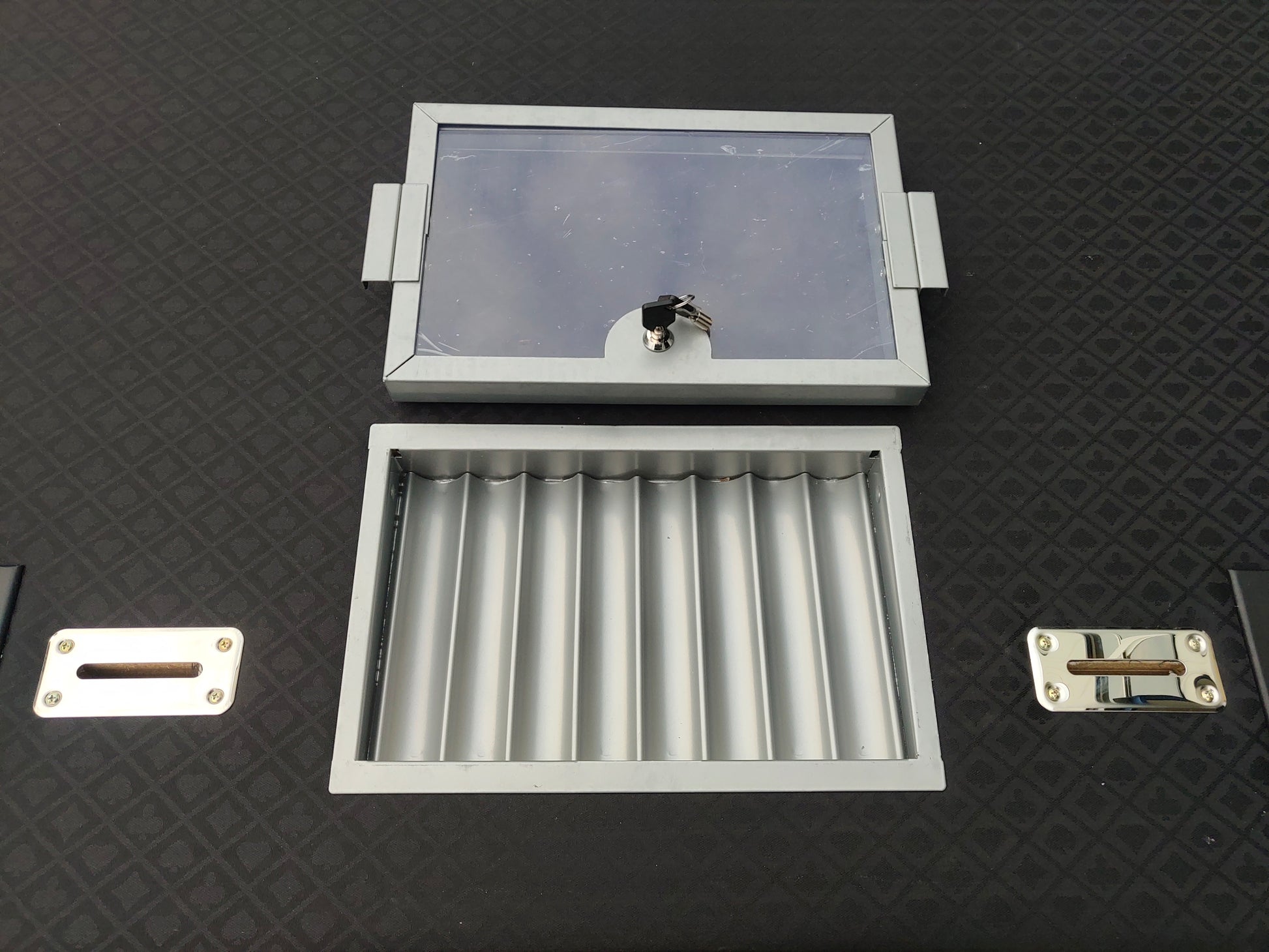 96" Poker Table For Casino Game Texas Holdem Oval Black With Waterproof Felt Chips Tray Drop Box Black Primary Living Space Modern Wood