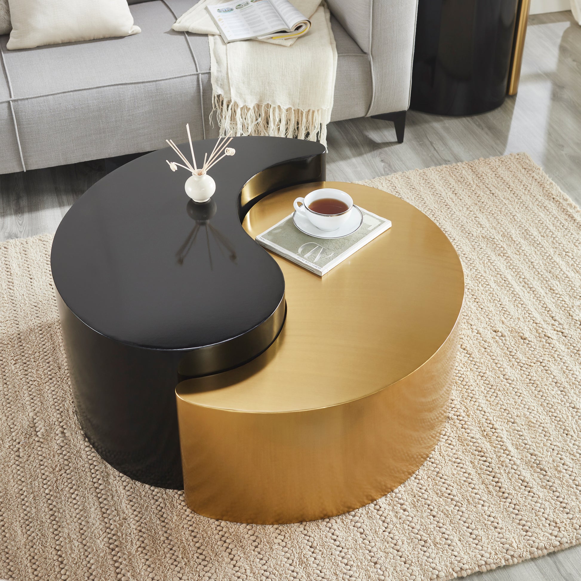 Ying Yang Modern & Contemporary Style 2Pc Coffee Table Made With Iron Sheet Frame In Black & Gold Black Gold Contemporary,Modern Coffee & End Tables Round Iron Iron