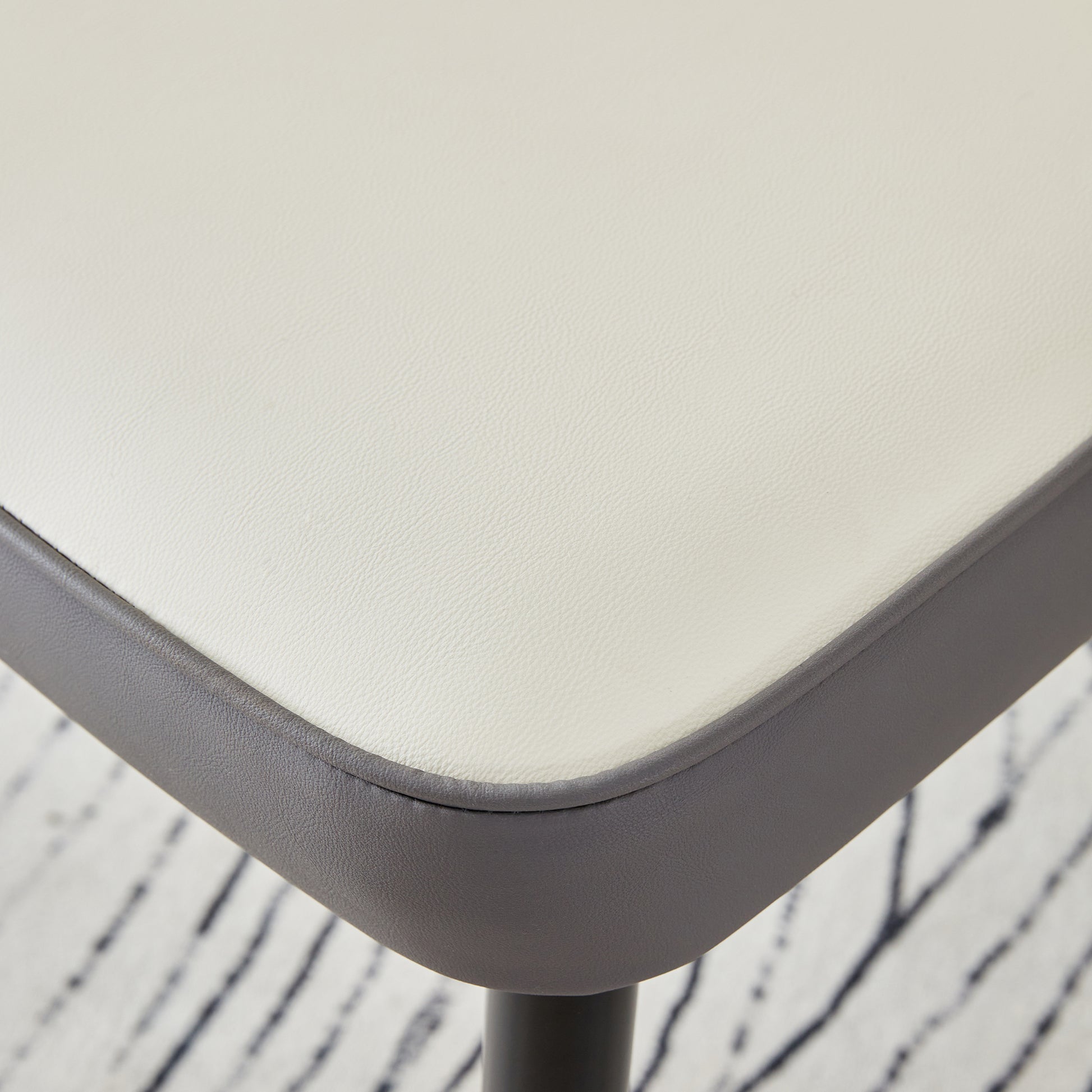 Table And Chair Set.The Table Is Equipped With A Marble Patterned Mdf Tabletop And Gold Table Legs.Paired With 6 White And Dark Gray Spliced Dining Chairs With Pu Cushions And Black Metal Legs. Dark