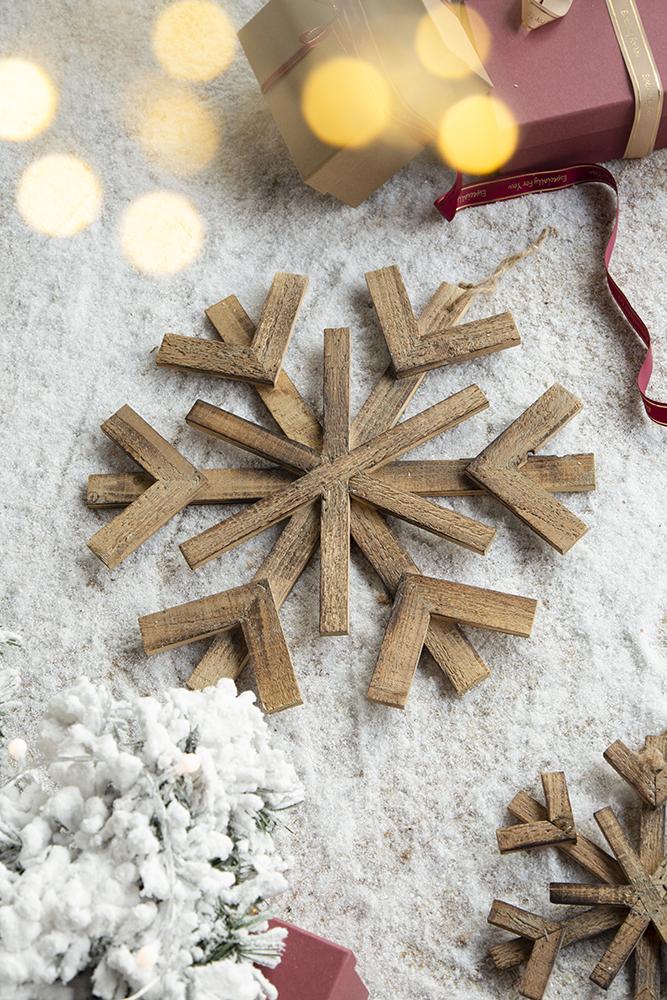 17.7" X 17.7" Large Fir Wood Snowflake Ornaments, Hanging Home Decor Accents For Christmas Tree, Wall Art, Holiday Display, Set Of 2 Brown Wood