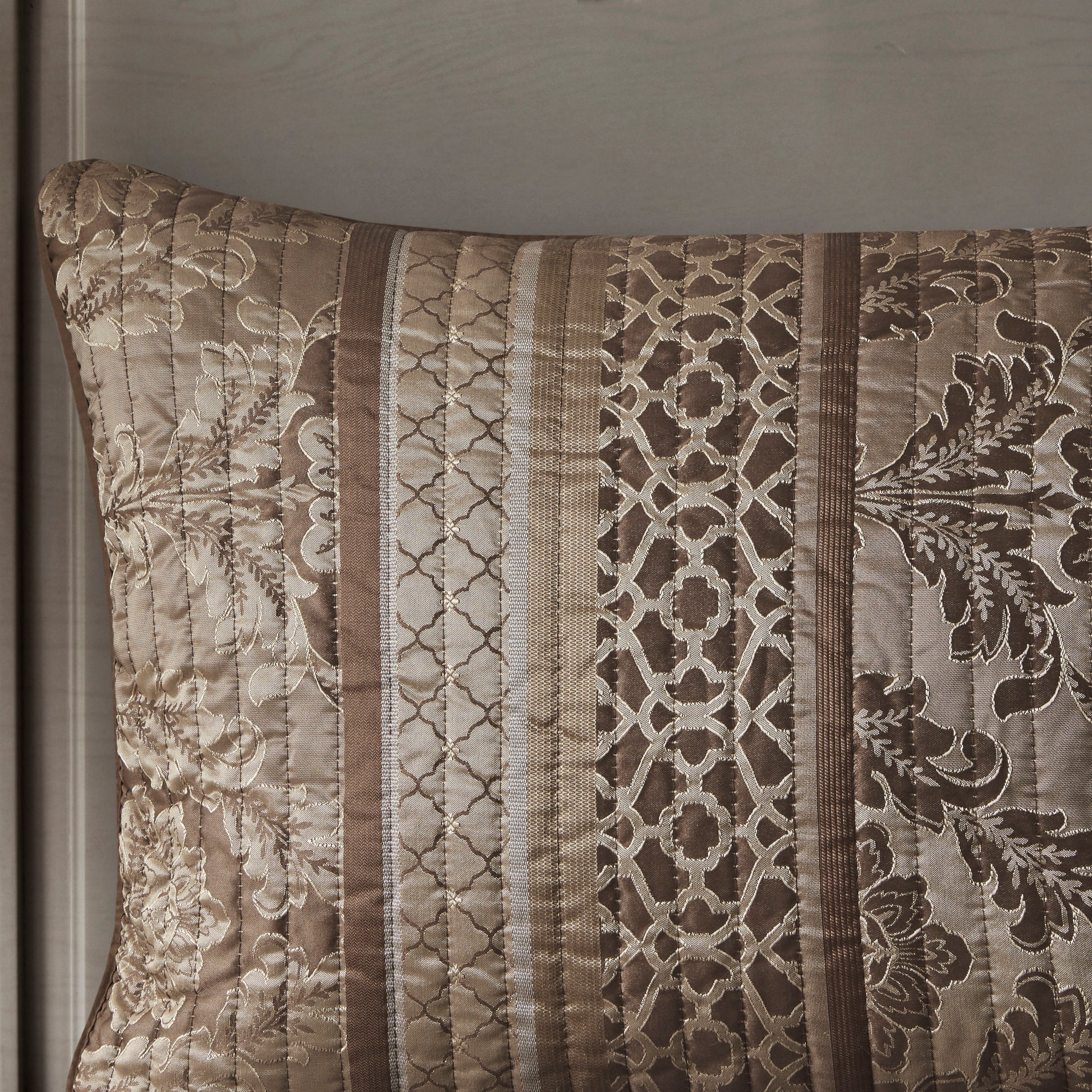 6 Piece Jacquard Quilt Set With Throw Pillows Brown Gold Full Queen Full Brown Gold Cotton