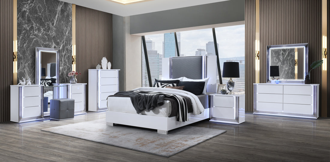 Moon Smooth White Mirror With Led White Solid Wood Mdf