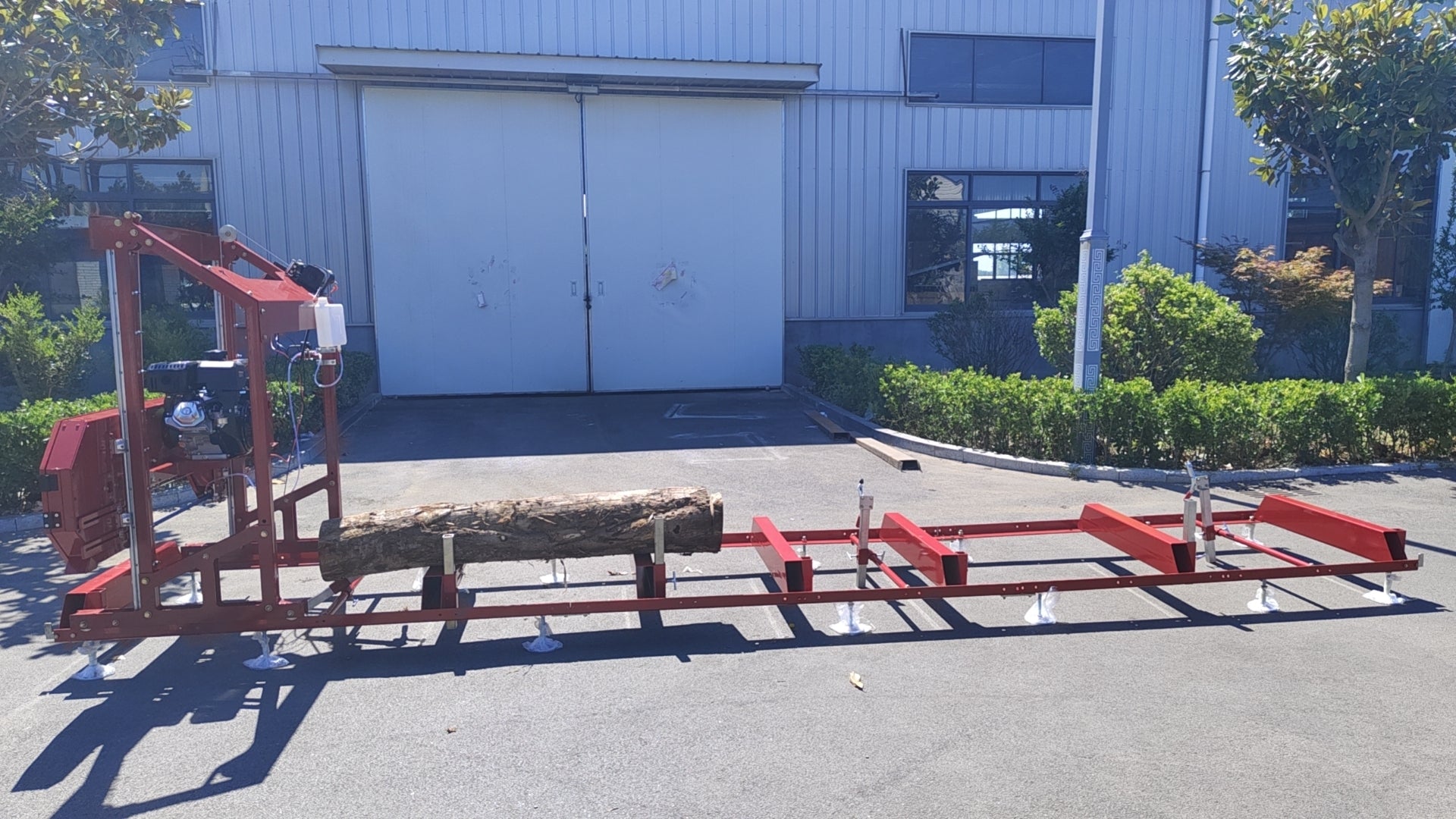 32" Portable Sawmill 15Hp 420Cc Rato Gas Engines With E Start Band Saw Red Iron