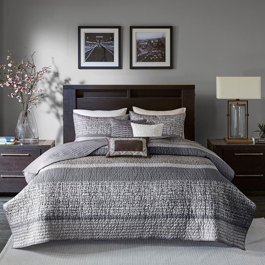 6 Piece Reversible Jacquard Quilt Set With Throw Pillows Grey Taupe King Cal King Grey Taupe Cotton