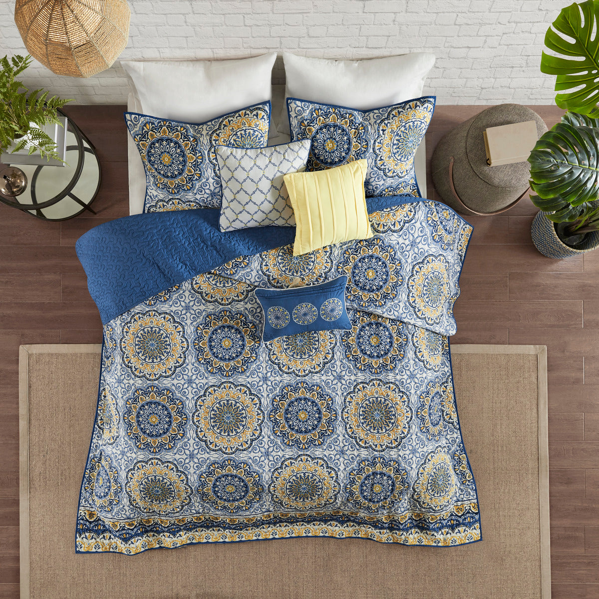 6 Piece Reversible Quilt Set With Throw Pillows Blue Full Queen Blue Cotton