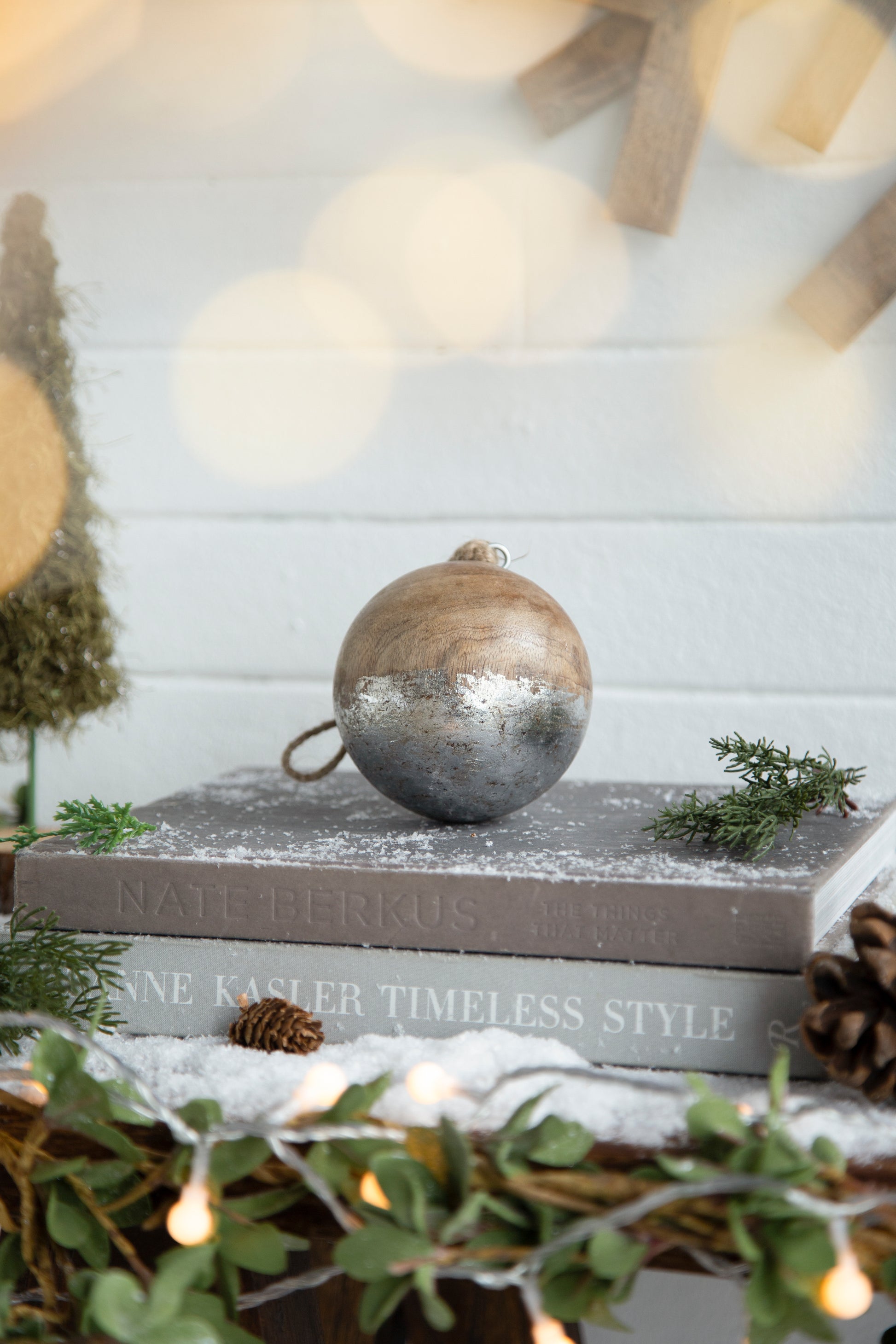 D4" Christmas Ball Ornaments, Wood Decorative Hanging Ball Christmas Tree Ornaments For Holiday Party Decorations, Set Of 4 Brown Wood