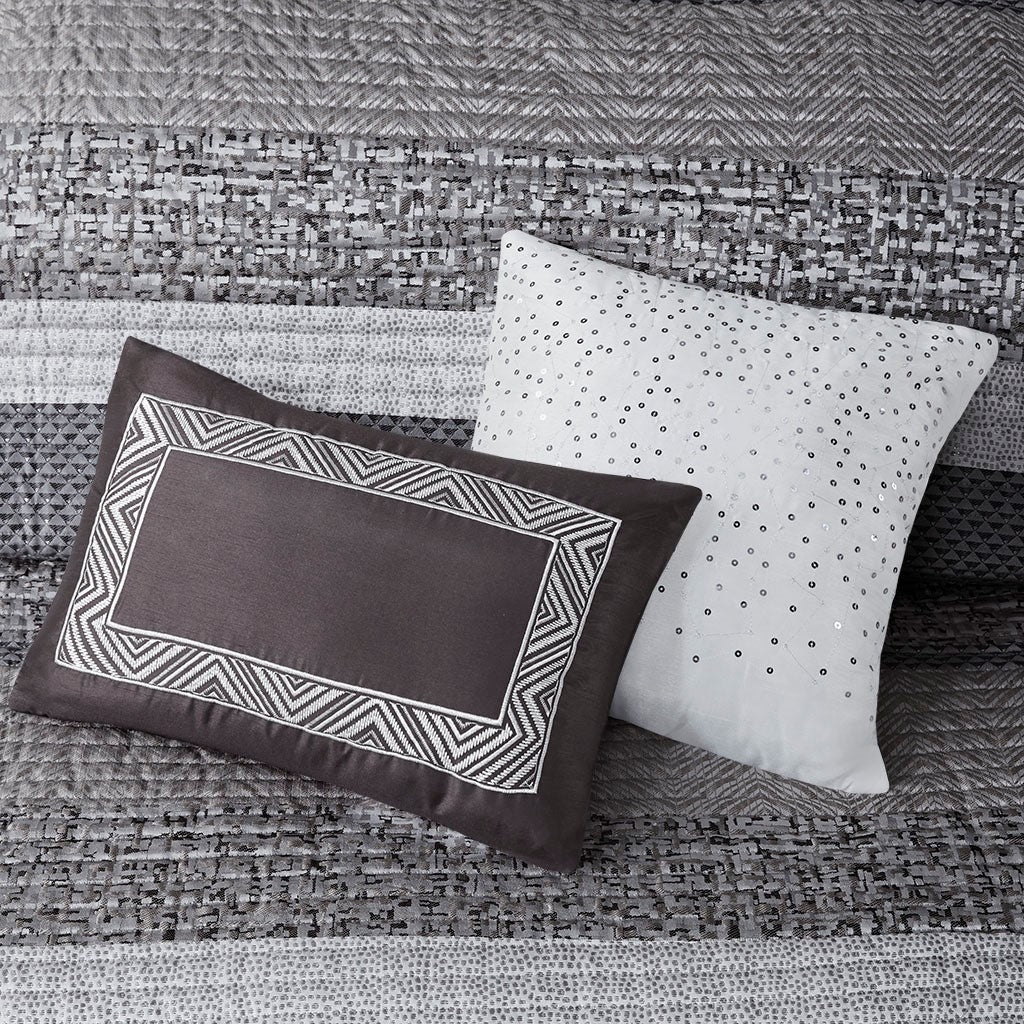 6 Piece Reversible Jacquard Quilt Set With Throw Pillows Grey Taupe King Cal King Grey Taupe Cotton