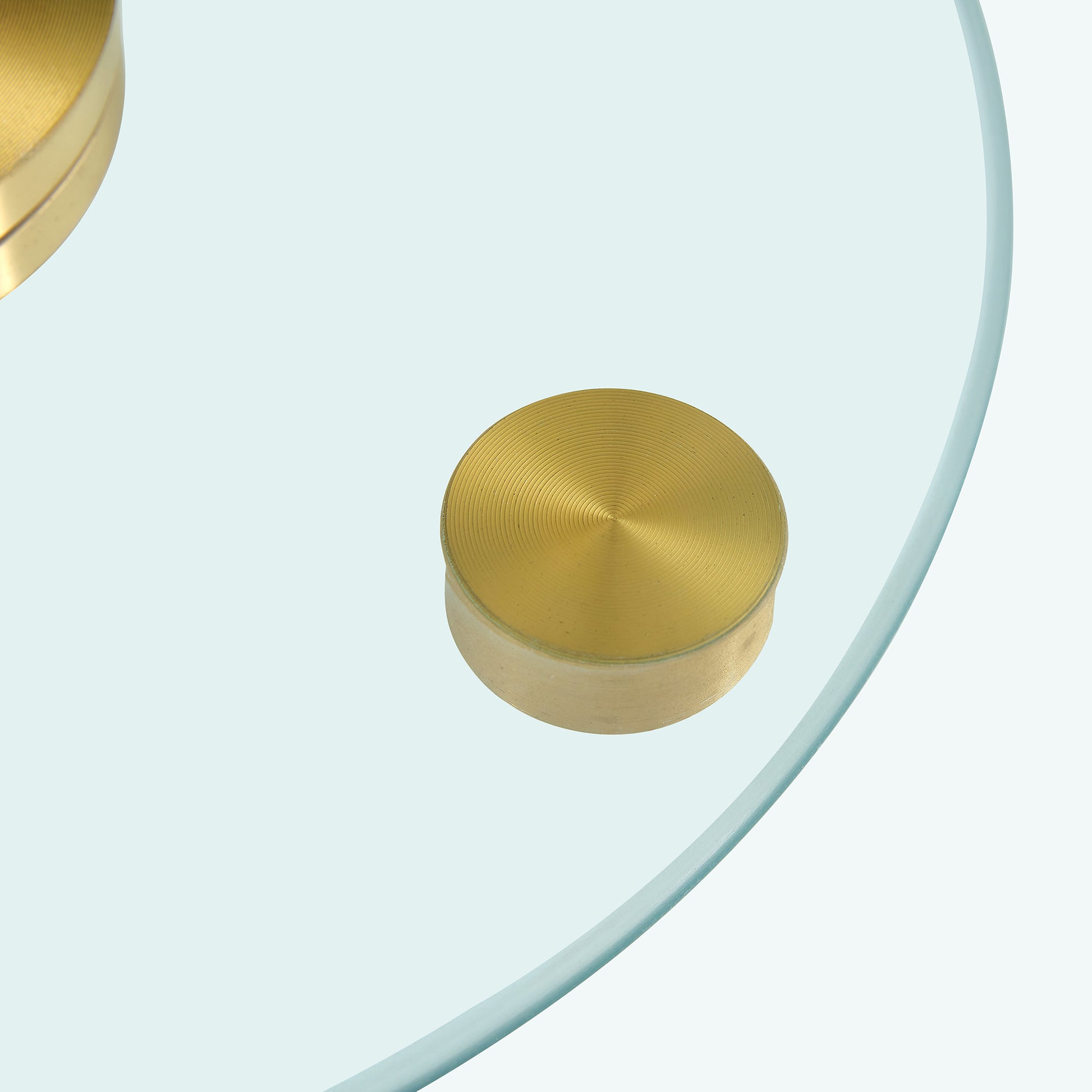 Double Layer Rotatable Round Glass.The Rotatable Design Makes It More Convenient To Retrieve And Place Items.The Upper Glass Has A Diameter Of 30.3 Inches, While The Lower Glass15 Inches.