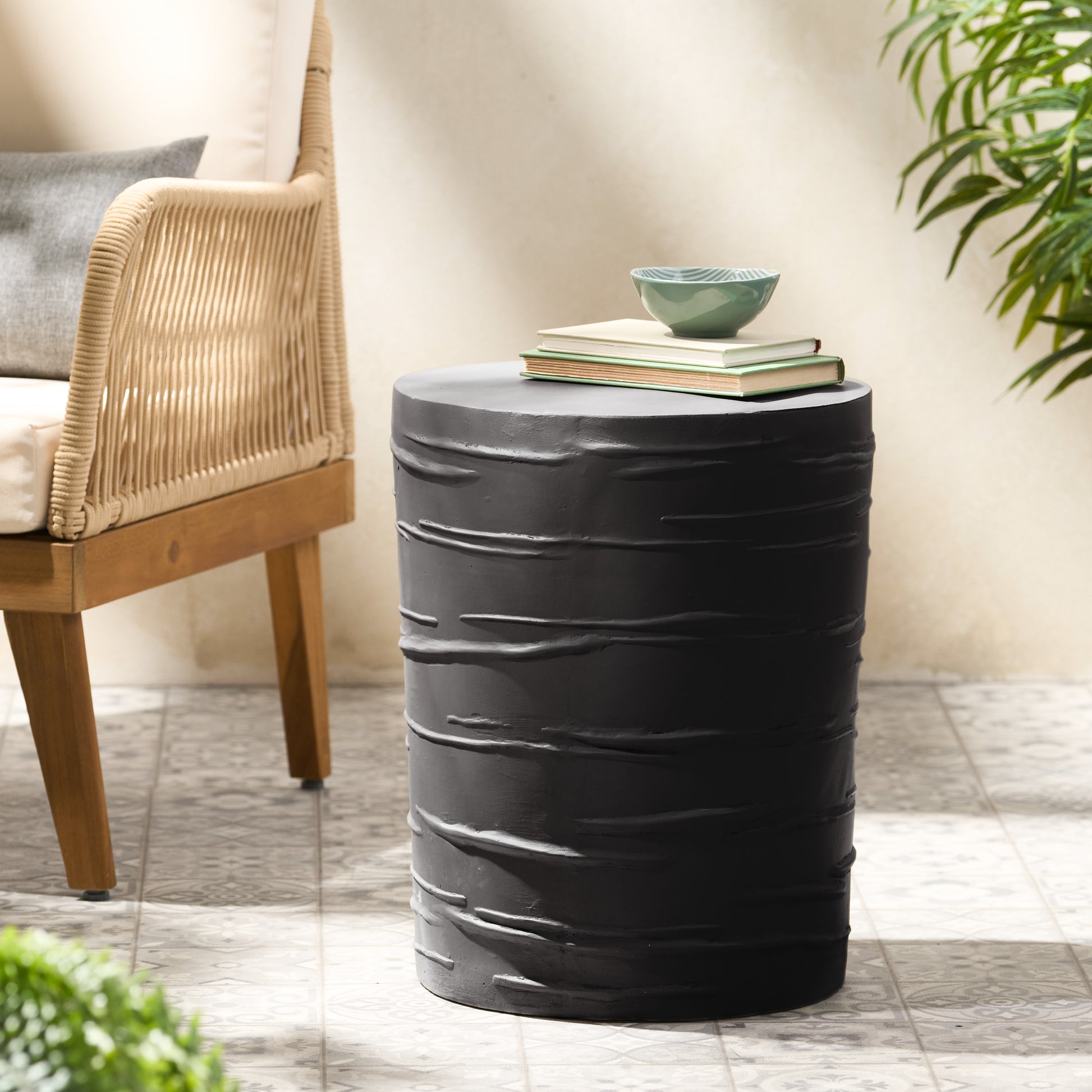 Birch 16 Mgo Side Table Black Concrete