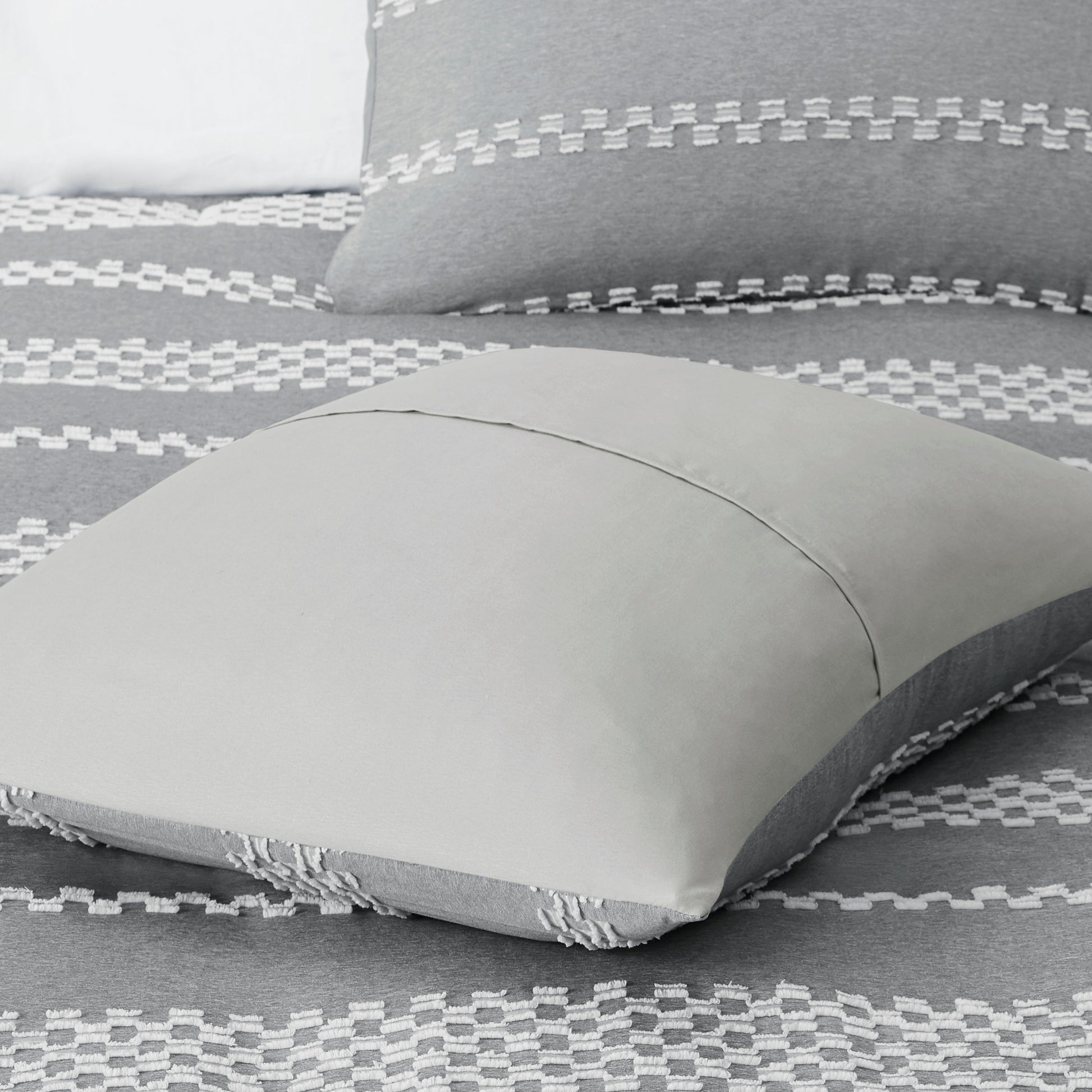 3 Piece Clipped Jacquard Duvet Cover Set Queen Gray Polyester