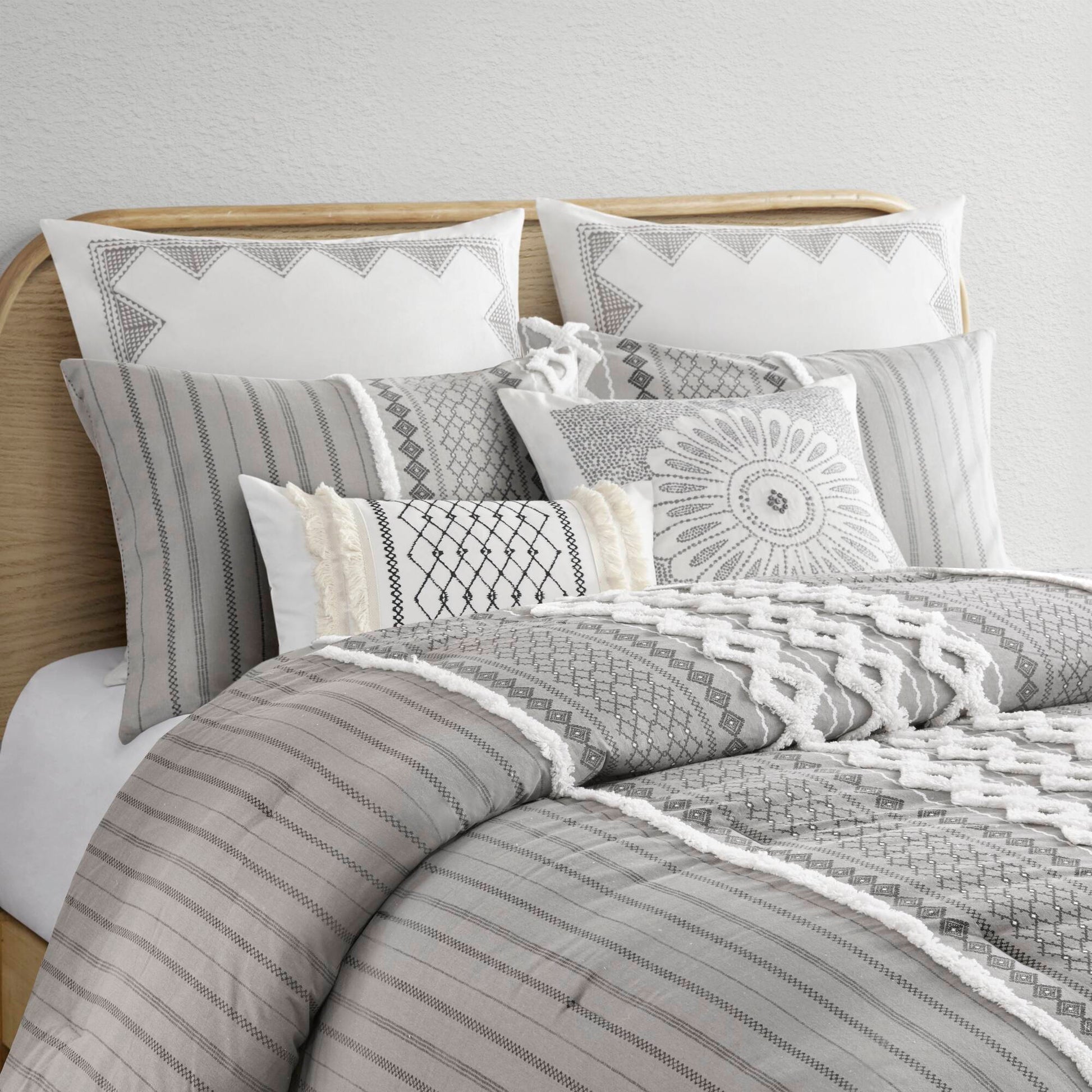 Cotton Printed Comforter Set With Chenille Gray King Cal King King Gray Cotton