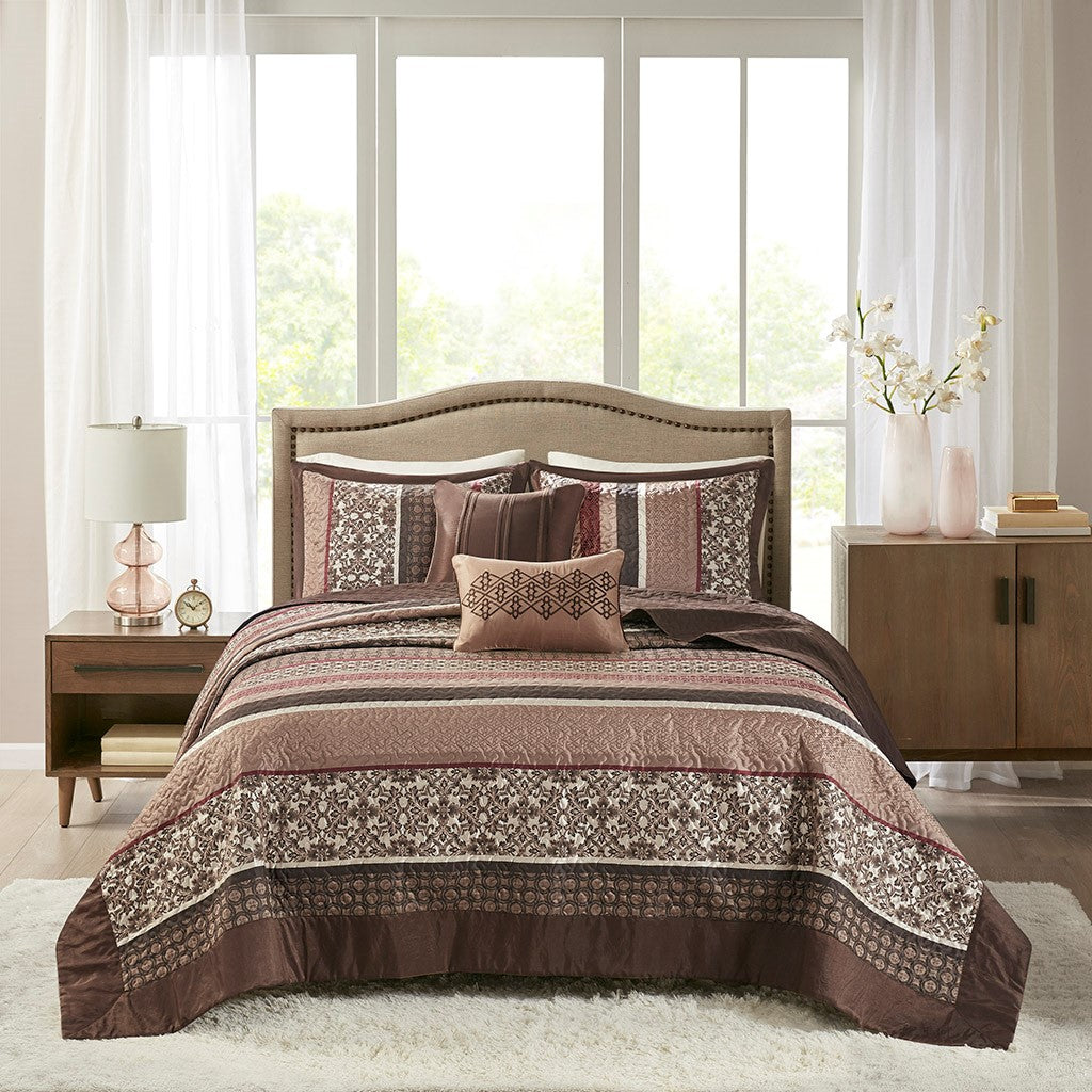 5 Piece Jacquard Quilt Set With Throw Pillows Red King Cal King King Red Cotton