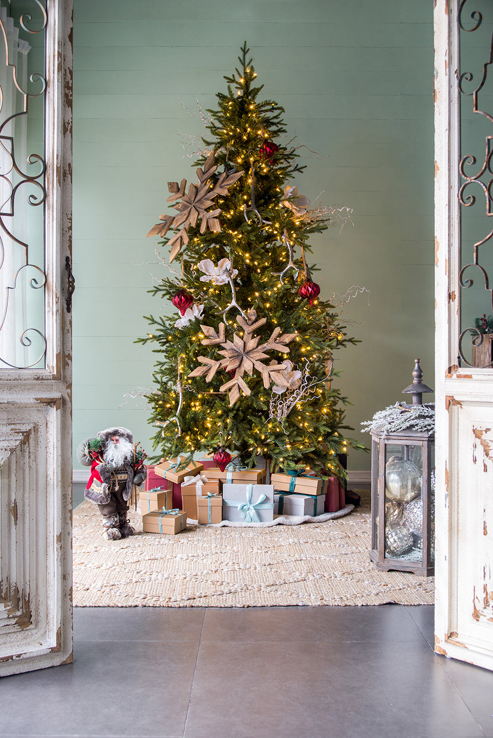 21.7X 21.7" Large Fir Wood Snowflake Ornaments, Hanging Home Decor Accents For Christmas Tree, Wall Art, Holiday Display, Set Of 2 Brown Wood