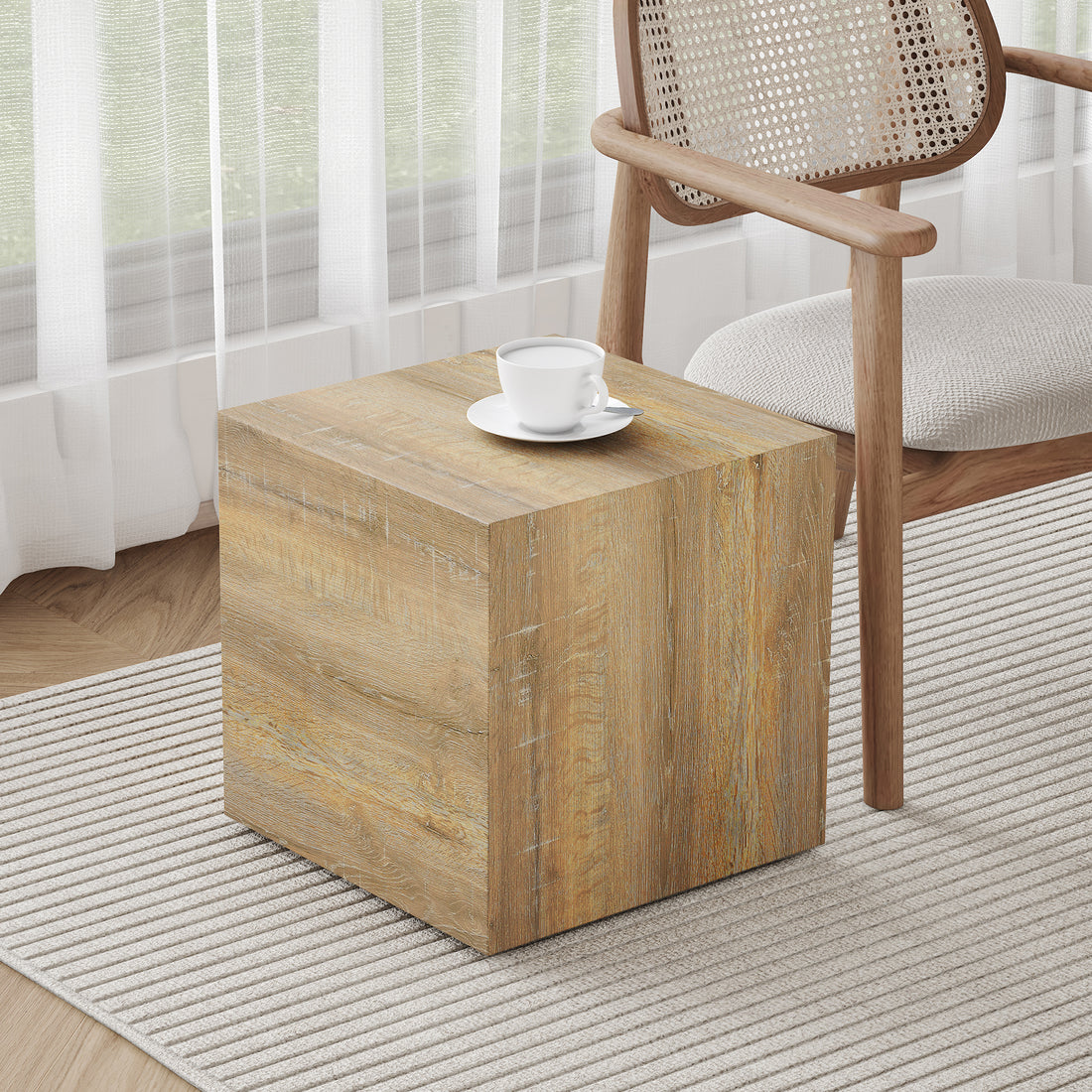 Elevate Your Living Space With This Square Modern Mdf Coffee Table That Showcases Smooth, Light Wood Color Texture Patterns. It Is Characterized By Stylish Design.15.7*15.7*15.7 Wood Mdf