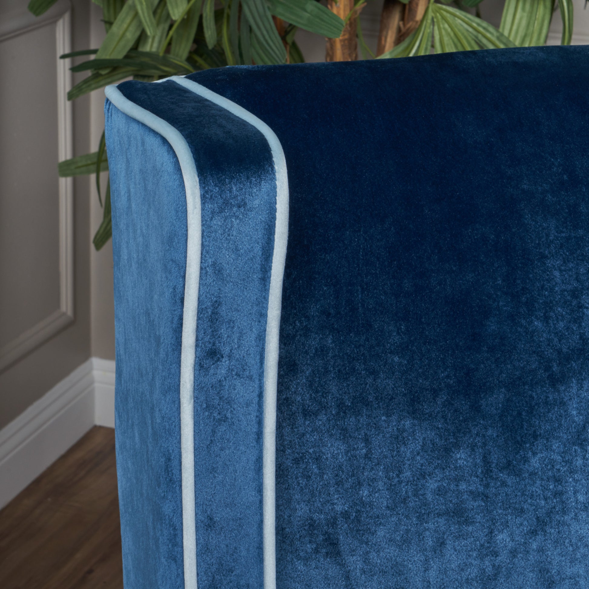 Club Chair Blue Velvet