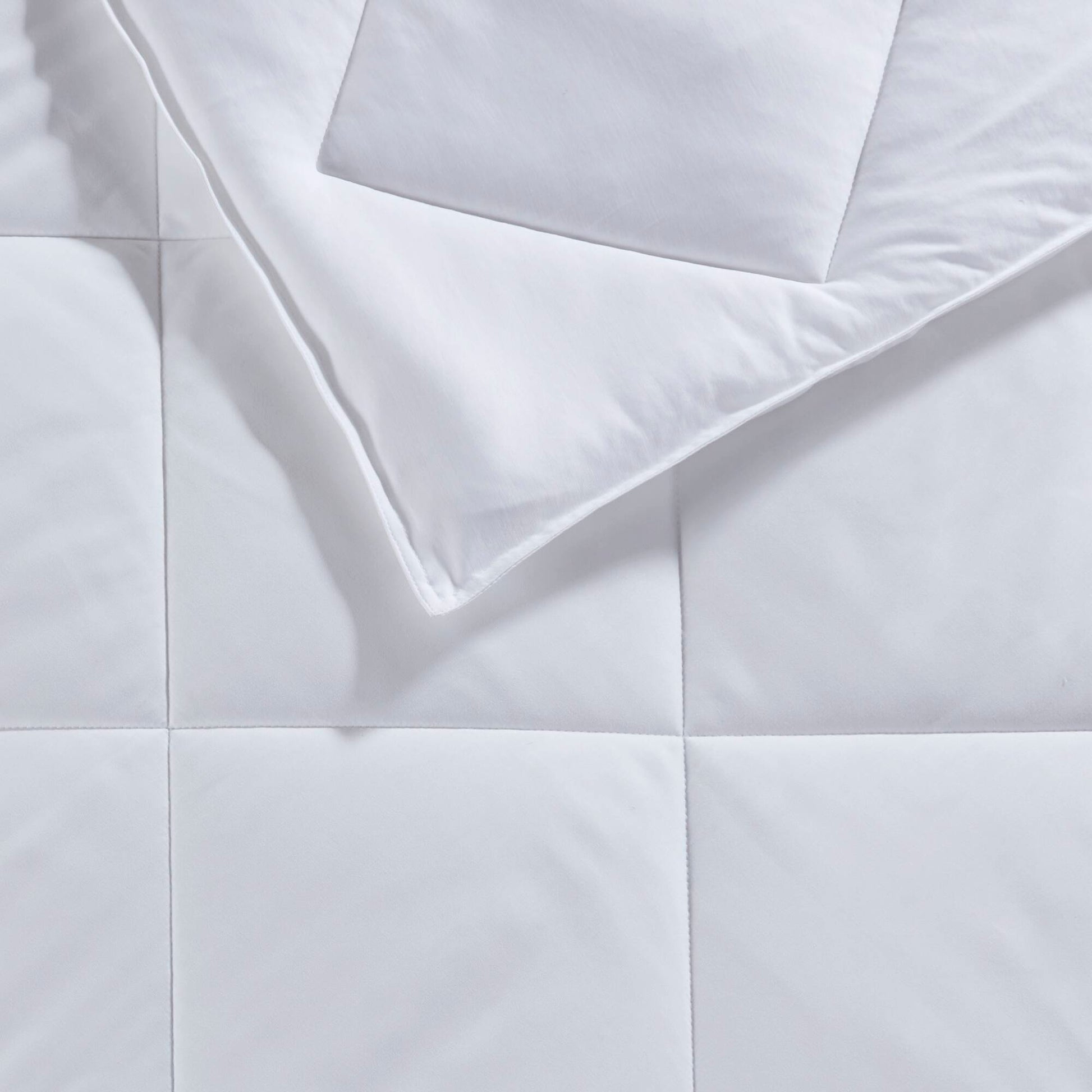 Oversized Down Alternative Comforter White Full Queen White Nylon