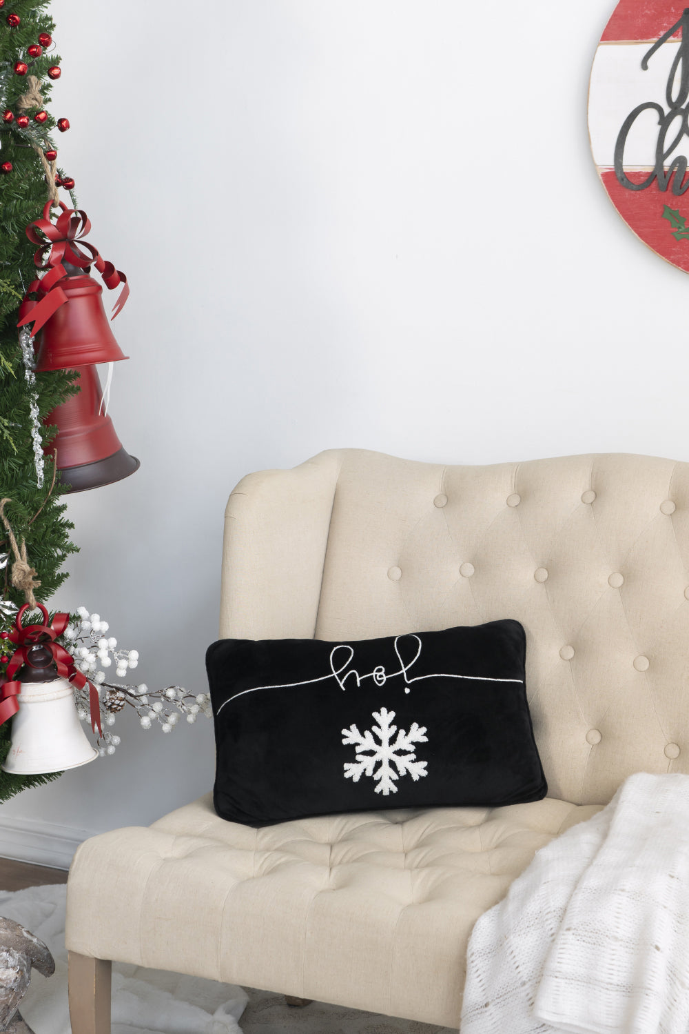 Set Of 2, 18X12" Black Velvet Pillow With Embroidered Joy And Frosty Snowflake, For Christmas Halloween Holiday Decor Black White Acrylic,Polyester