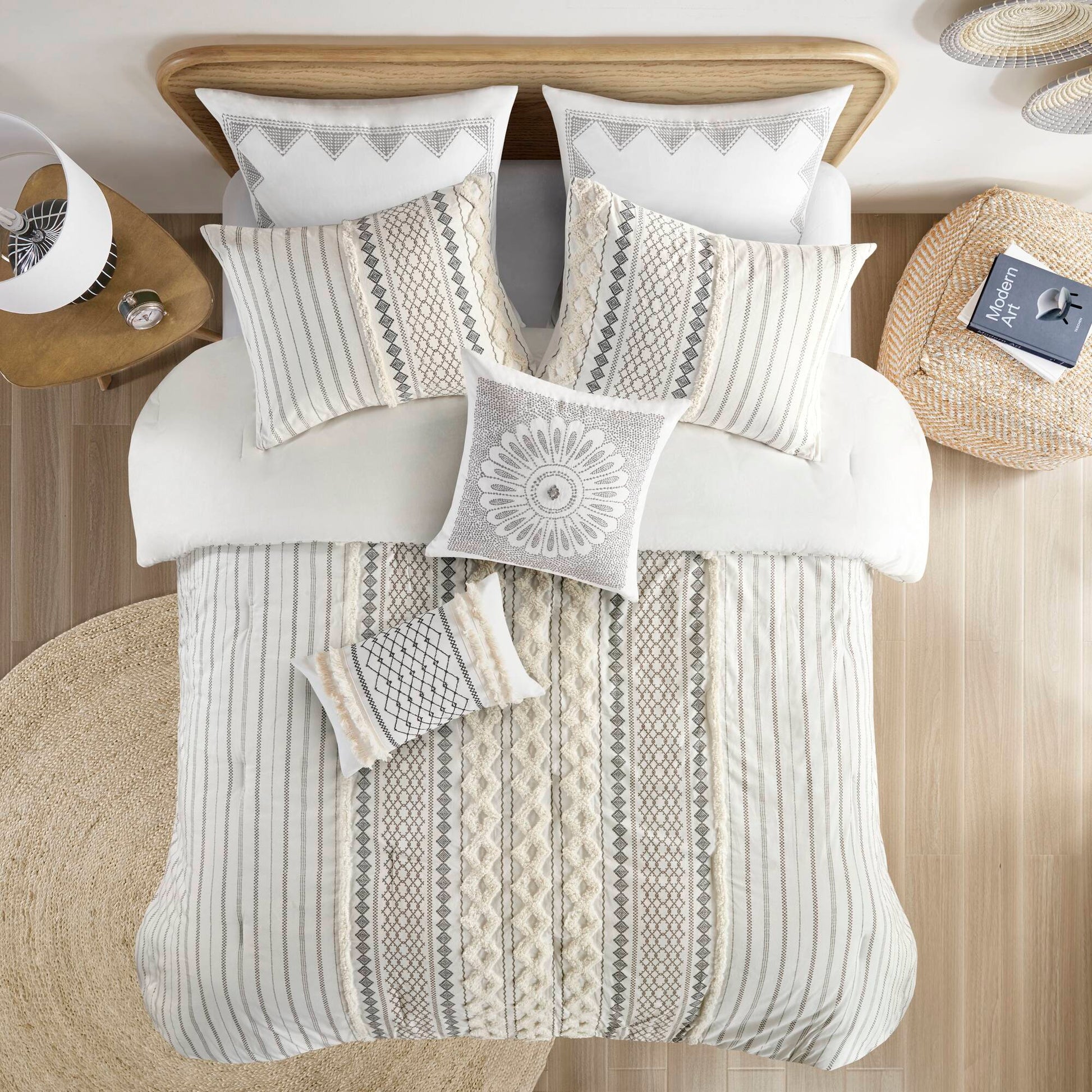 Cotton Printed Comforter Set With Chenille Ivory Full Queen Queen Ivory Cotton