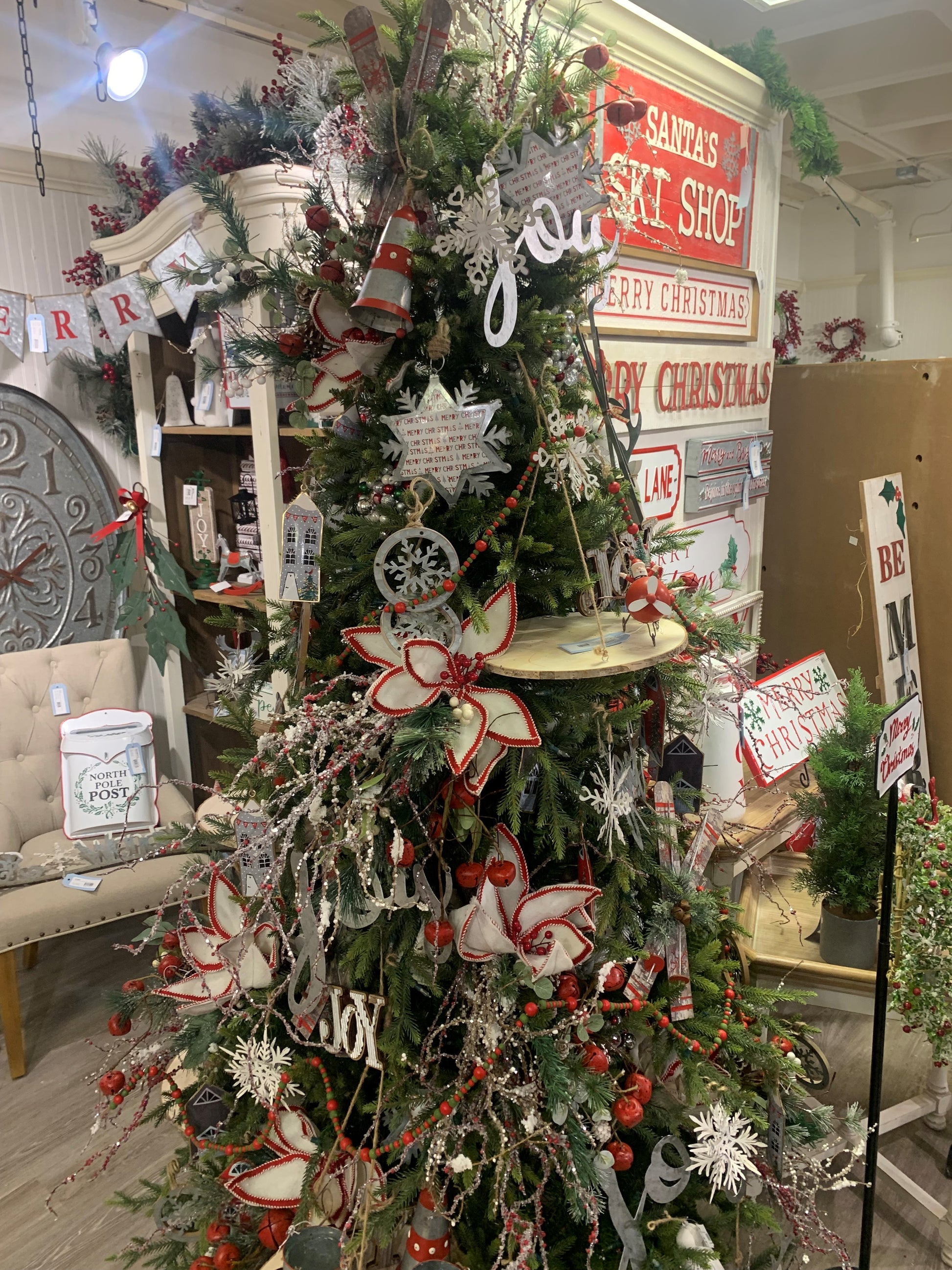 6.1X1.8X6.3" Iron Snowflake Hanger, Decorative Hanging Ball Christmas Tree Ornaments For Holiday Party Decorations, Set Of 6 White Iron