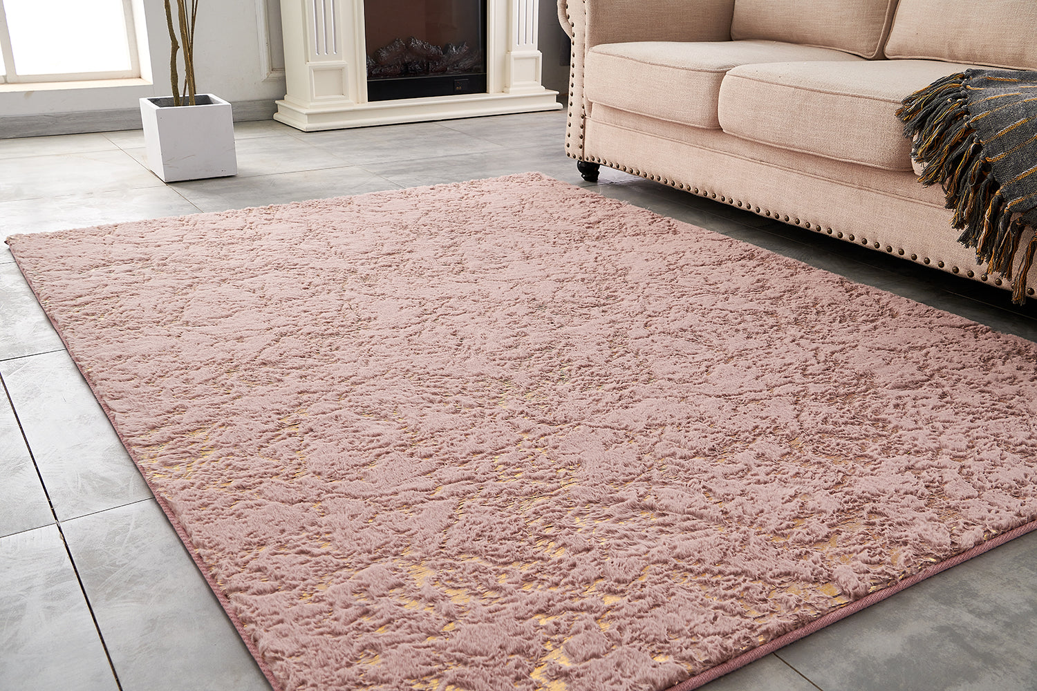 Luxury Machine Washable Dust Pink Abstract Gold Gilded Chinchilla Faux Fur Area Rug Dusty Rose Polyester