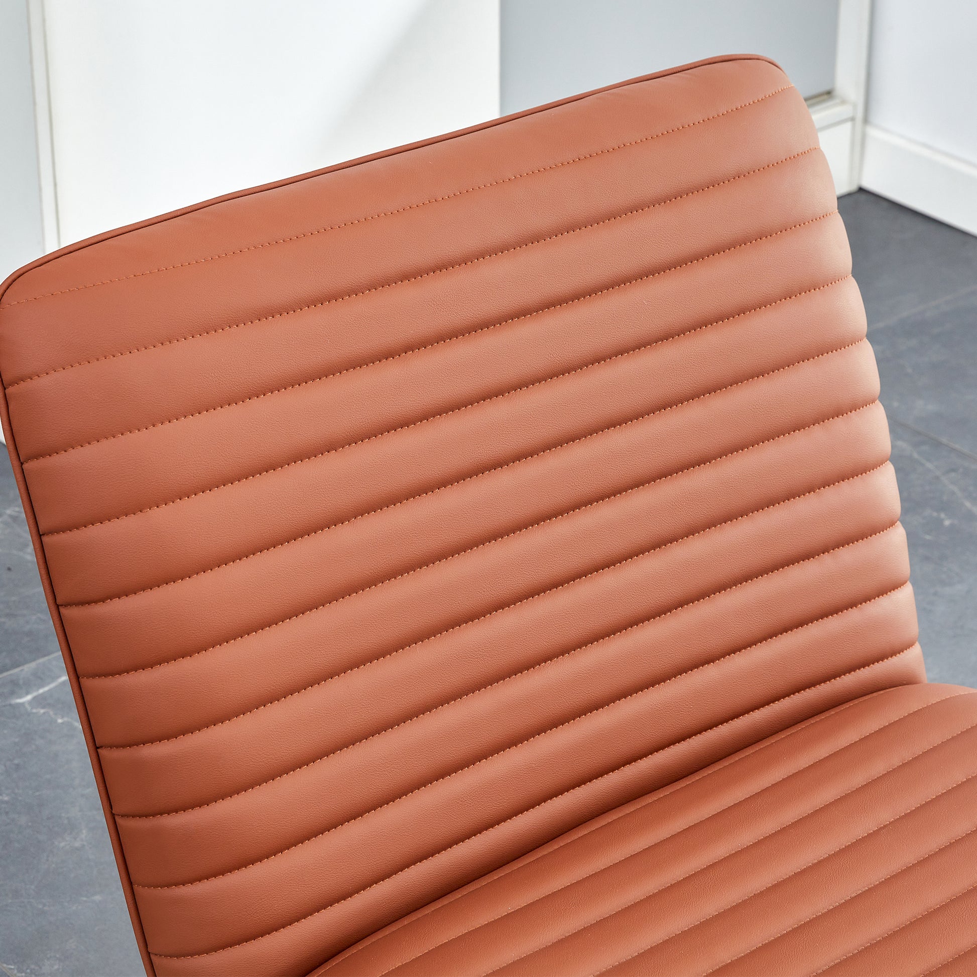 Brown Minimalist Armless Sofa Chair With Pu Backrest And Black Metal Legs, Suitable For Offices, Restaurants, Kitchens, And Bedrooms Brown Metal