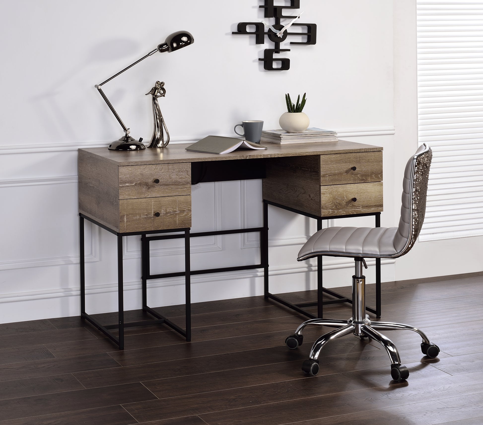 Desirre Rustic Oak & Black Finish Wirting Desk W Usb Port Oak Synthetic Wood