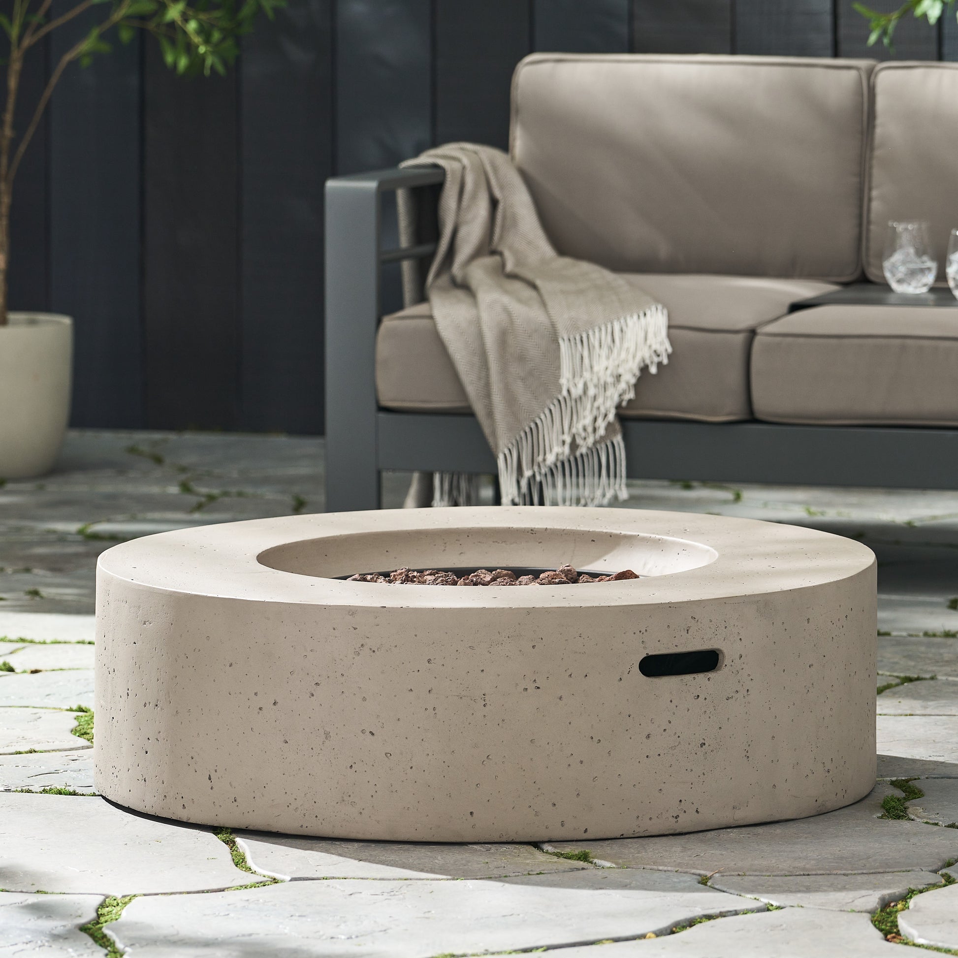 Outdoor 50,000 Btu Round Mgo Concrete Propane Fire Pit, Light Grey Tank Cover Not Included Light Grey Magnesium Oxide