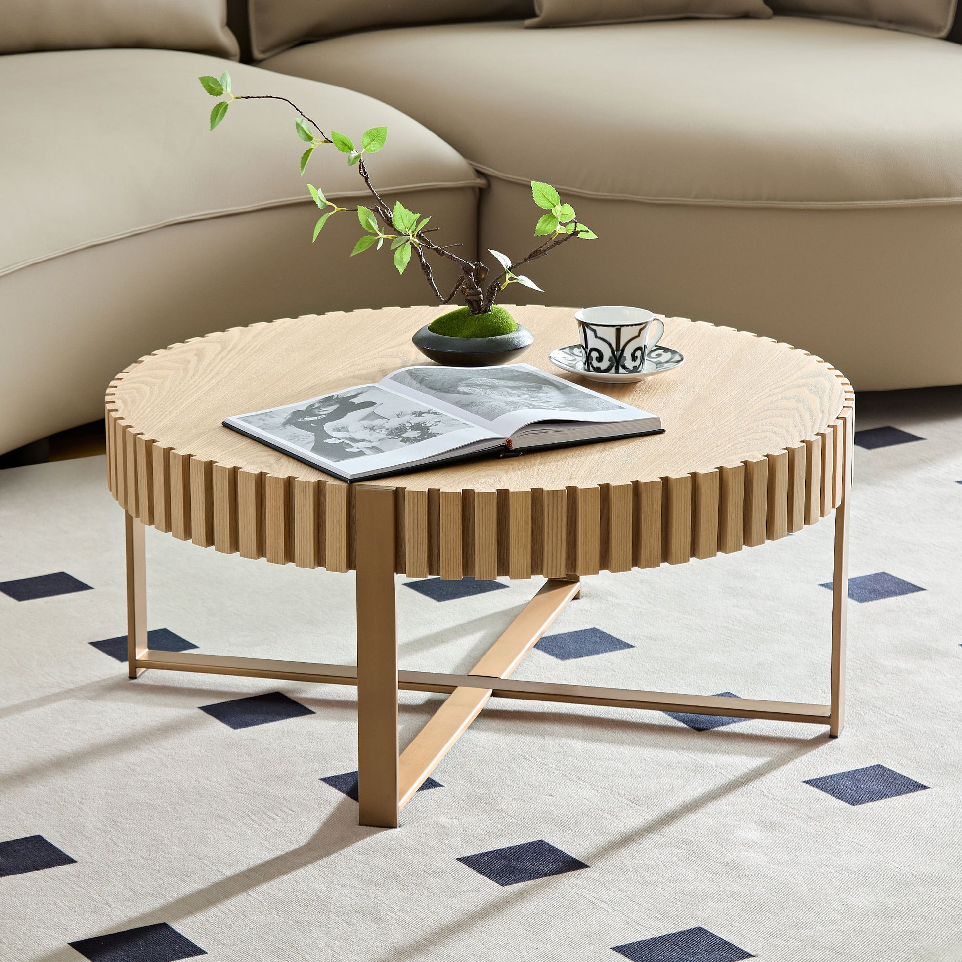 Modern Handcraft Drum Coffee Table 31.5 Inch Round Coffee Table For Living Room,Small Coffee Table With Sturdy Pedestal,Natural Ash Natural Ash Mdf Metal