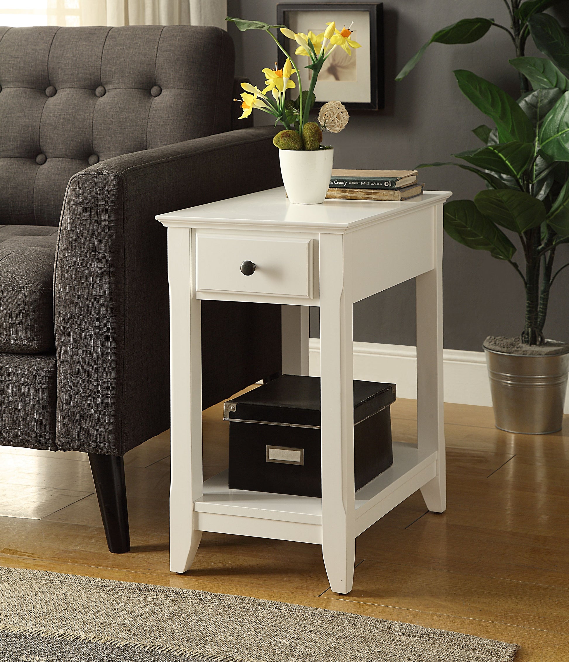 Bertie White Finish Accent Table White Synthetic Wood
