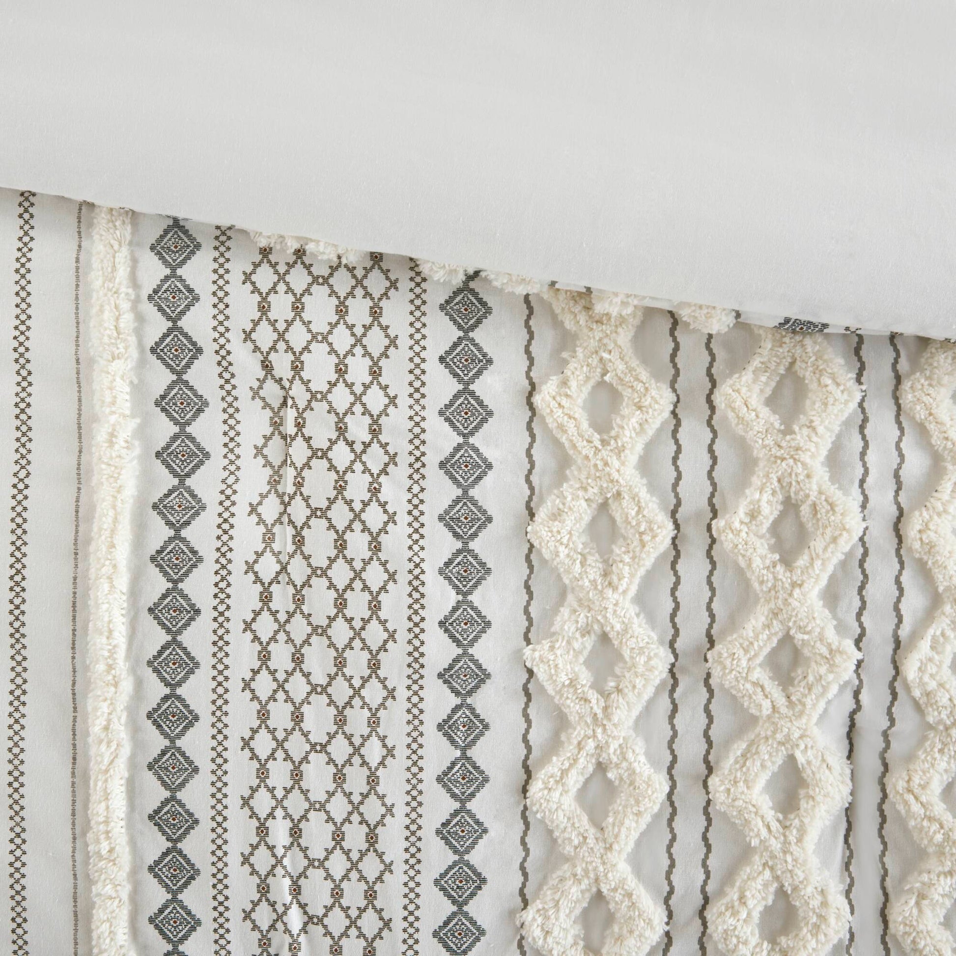 Cotton Printed Comforter Set With Chenille Ivory Full Queen Queen Ivory Cotton