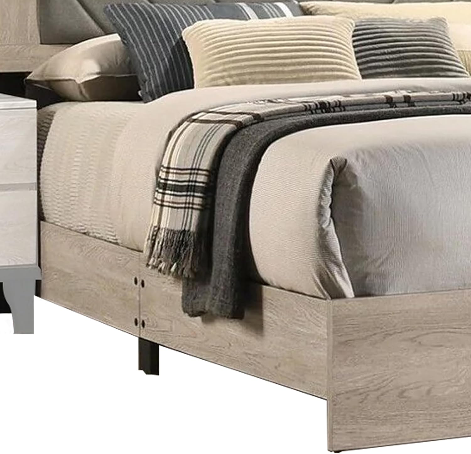 Contemporary 1Pc Cream Finish Queen Size Bed Bedroom Furniture Gray V Design Headboard Rubberwood 1Pc Bedframe Box Spring Required Queen Cream Grey Wood Bedroom