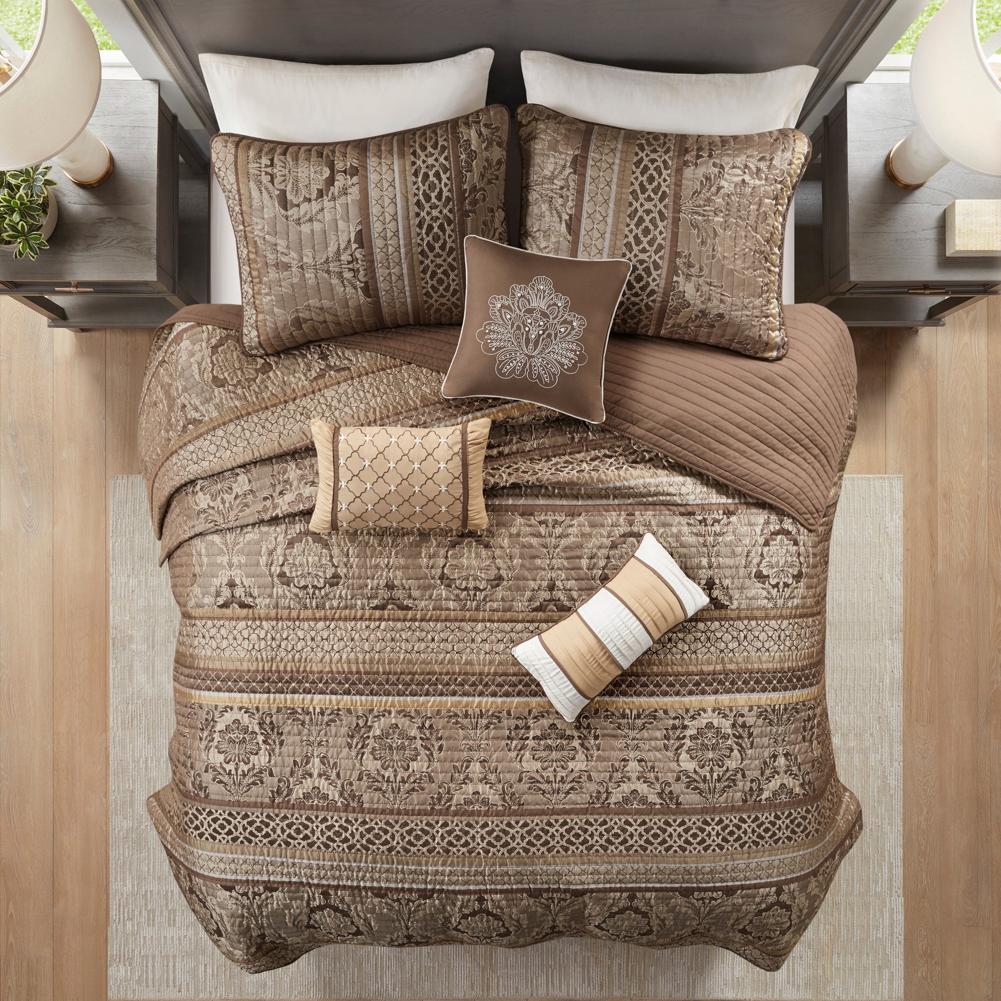 6 Piece Jacquard Quilt Set With Throw Pillows Brown Gold King Cal King King Brown Gold Cotton