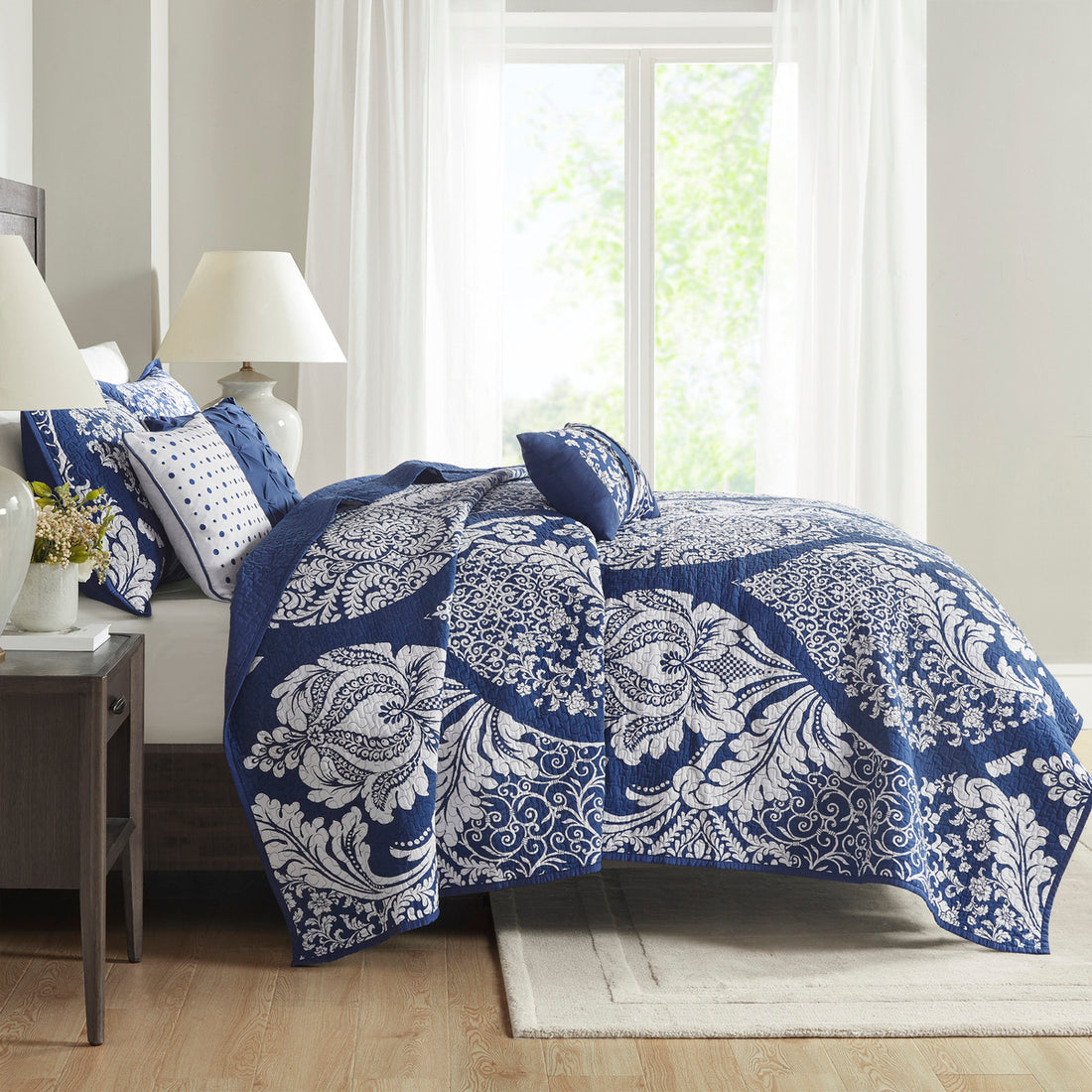 6 Piece Printed Cotton Quilt Set With Throw Pillows Indigo Full Queen Indigo Polyester